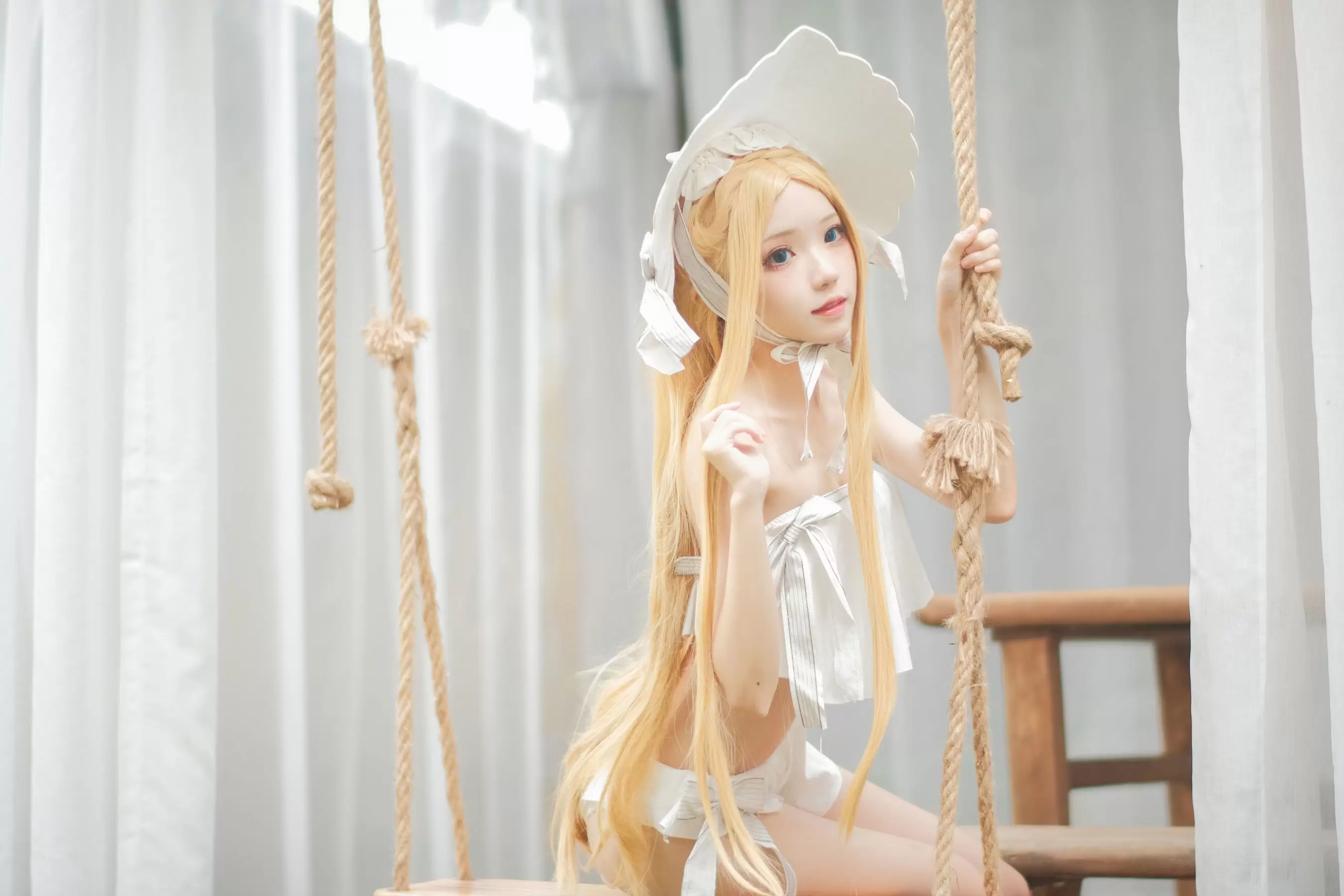 花柒Hana – 阿比泳装 [9P] - 秀人网免费无水印在线套图写真