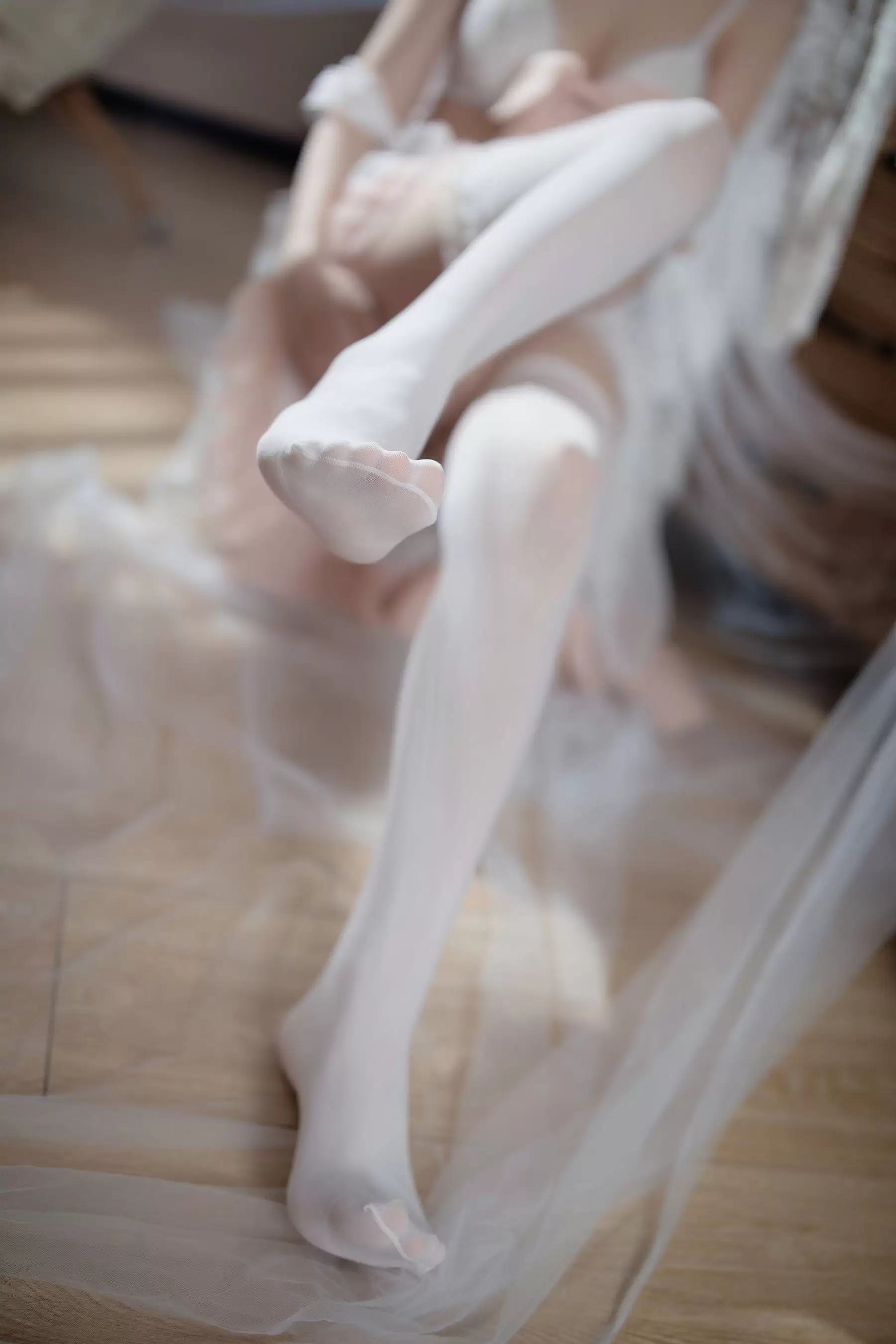 洛桑w伊梓 – 暖冬日记 [32P] - 秀人网免费无水印在线套图写真