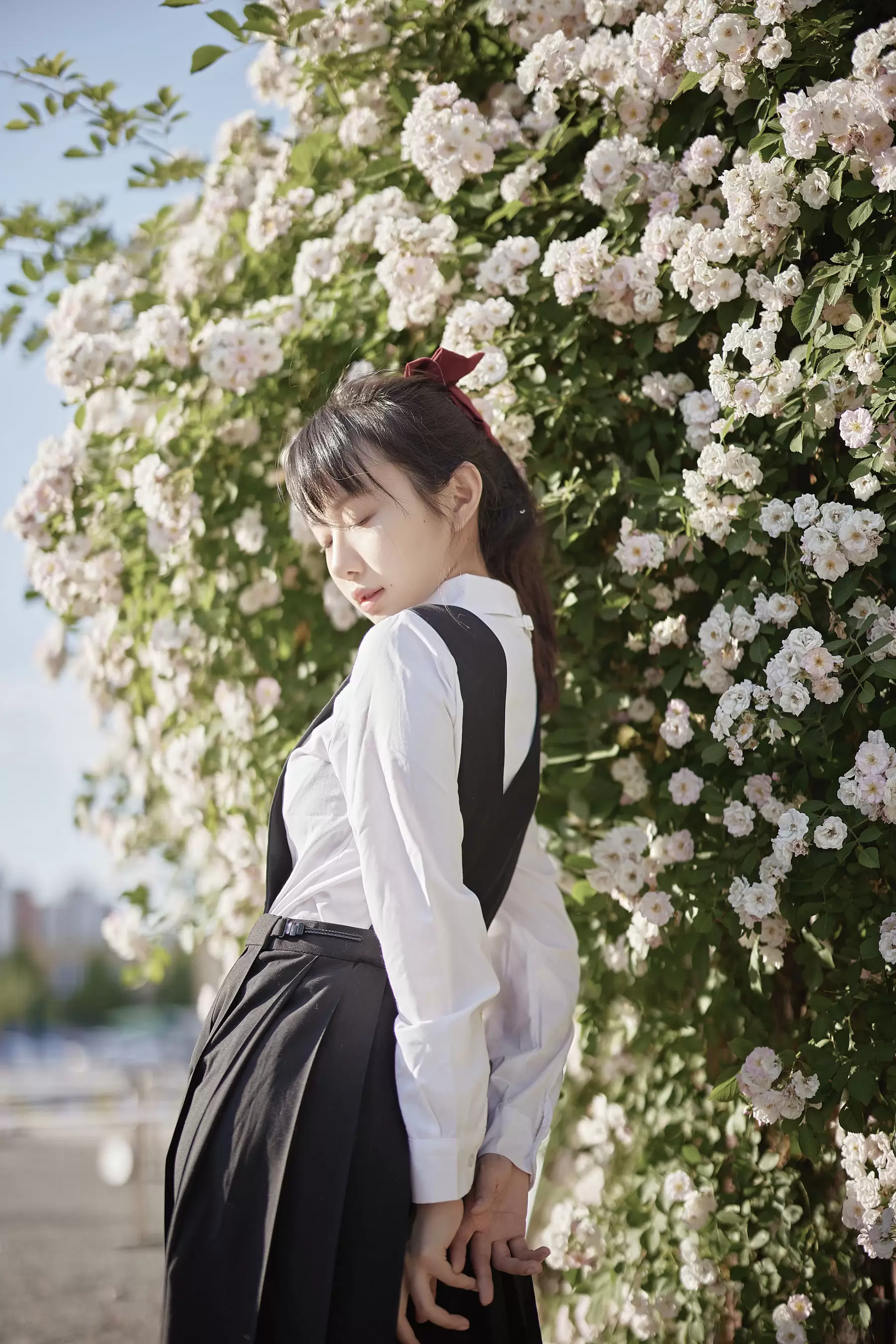 Shika小鹿鹿 – 蔷薇JK [14P] - 秀人网免费无水印在线套图写真