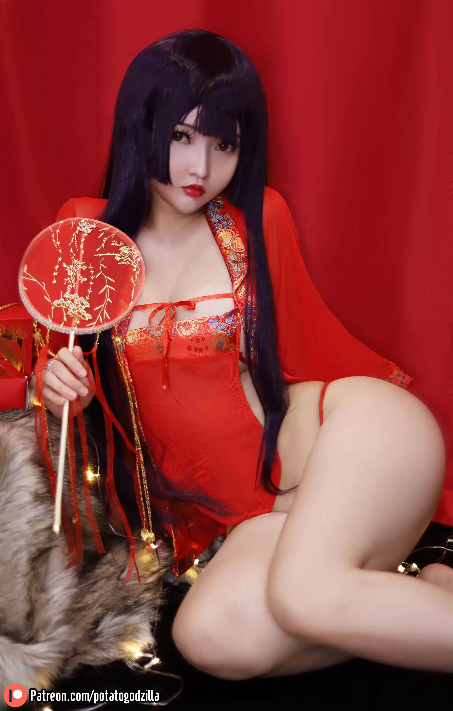 Coser小姐姐Potato Godzilla – Happy Mid Autumn 2020 [16P] - 秀人网免费无水印在线套图写真