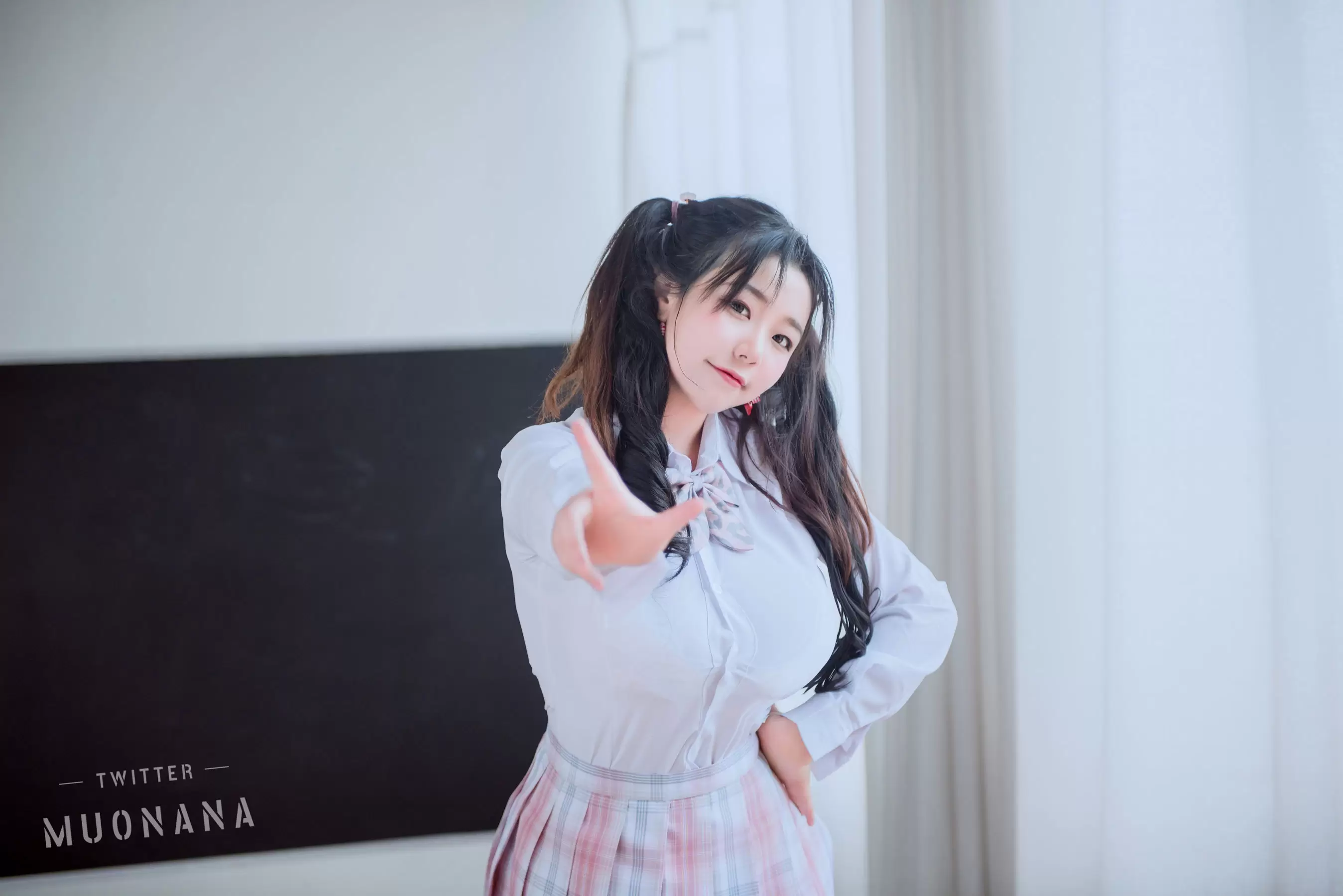 动漫博主穆零Mu0 – 老师学生 [115P] - 秀人网免费无水印在线套图写真