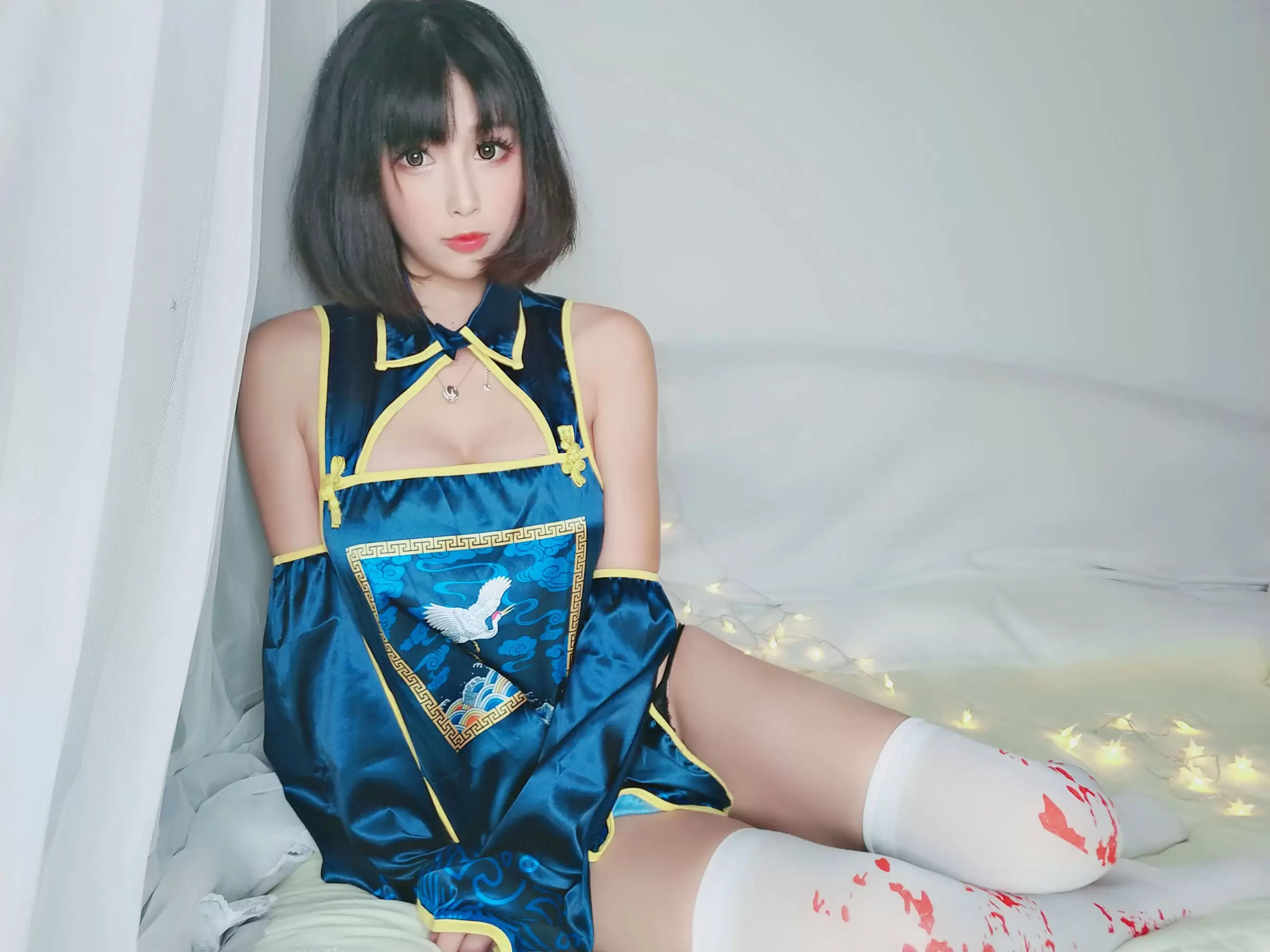 微博妹子小酥酱 – 小僵尸 [34P] - 秀人网免费无水印在线套图写真