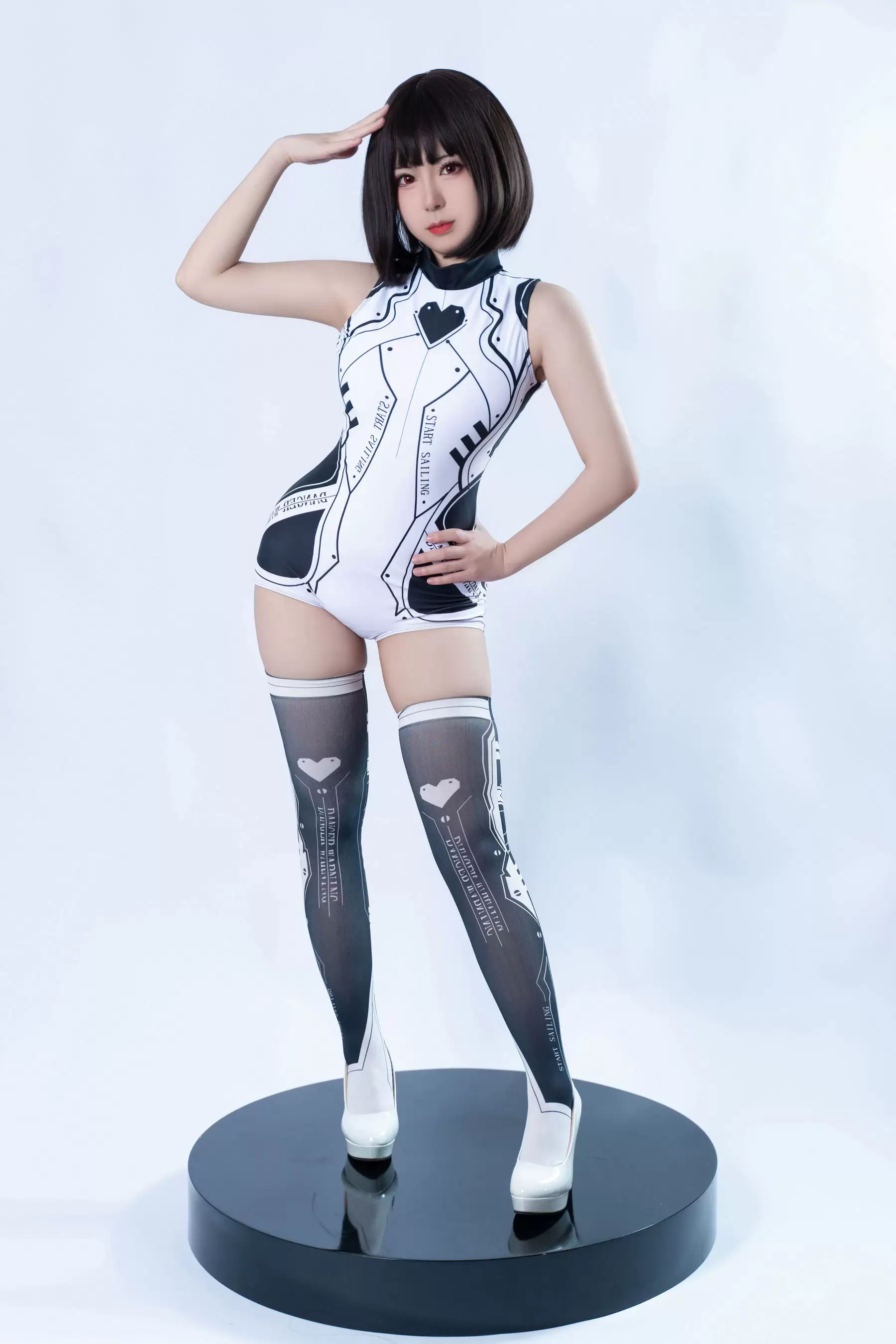 虎森森 – 战损死库水 [30P] - 秀人网免费无水印在线套图写真