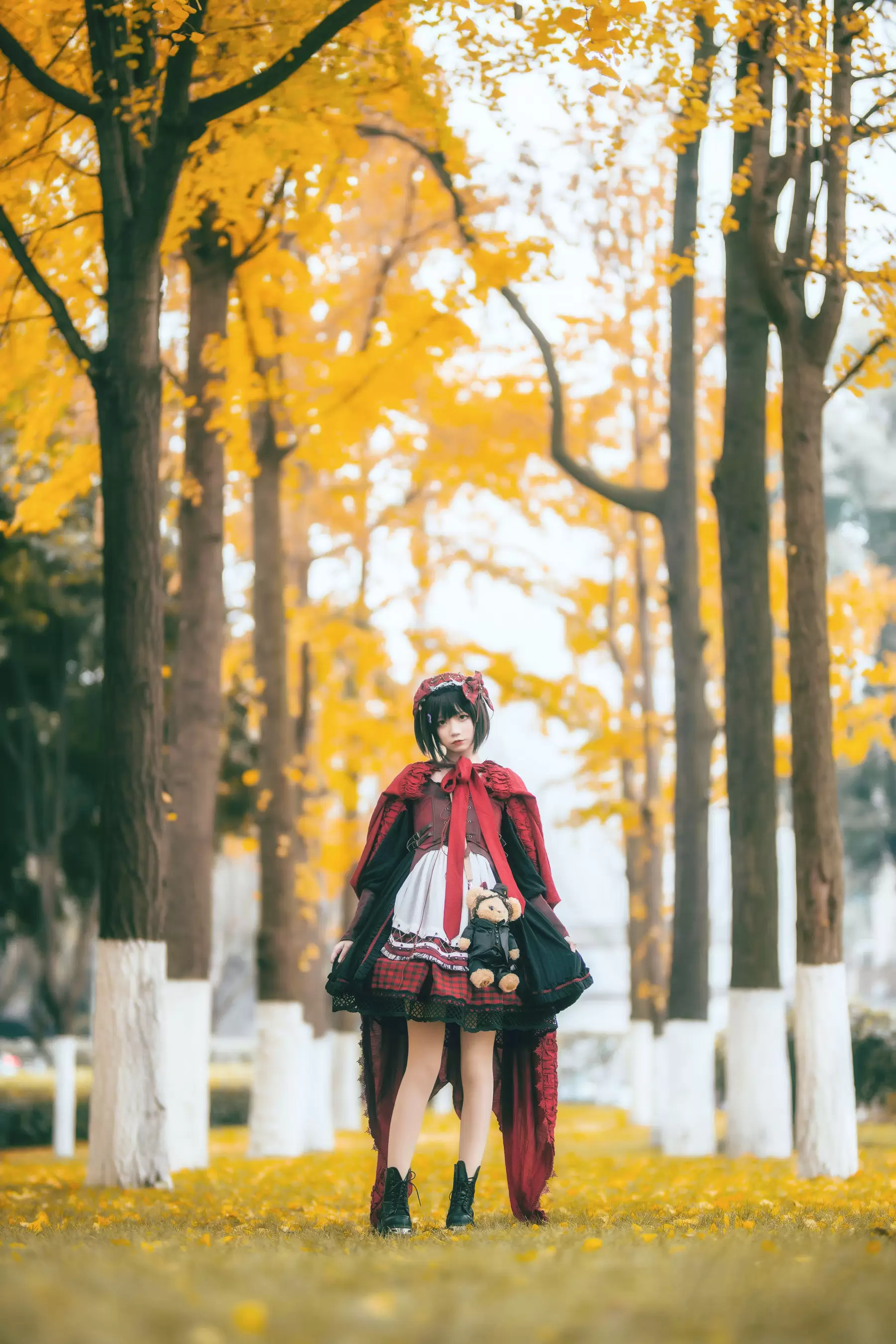 清纯少女五更百鬼 – 小红帽 [6P] - 秀人网免费无水印在线套图写真