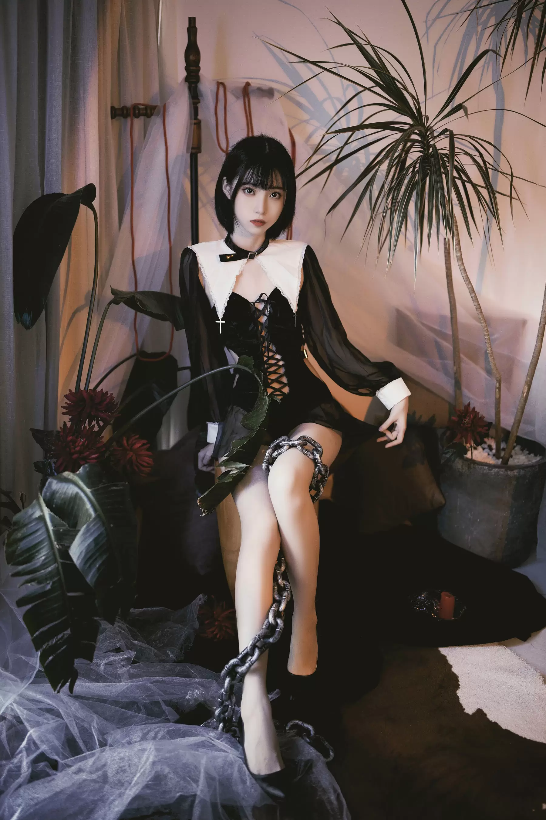 许岚(叁月life) – 修女创作 [37P] - 秀人网免费无水印在线套图写真