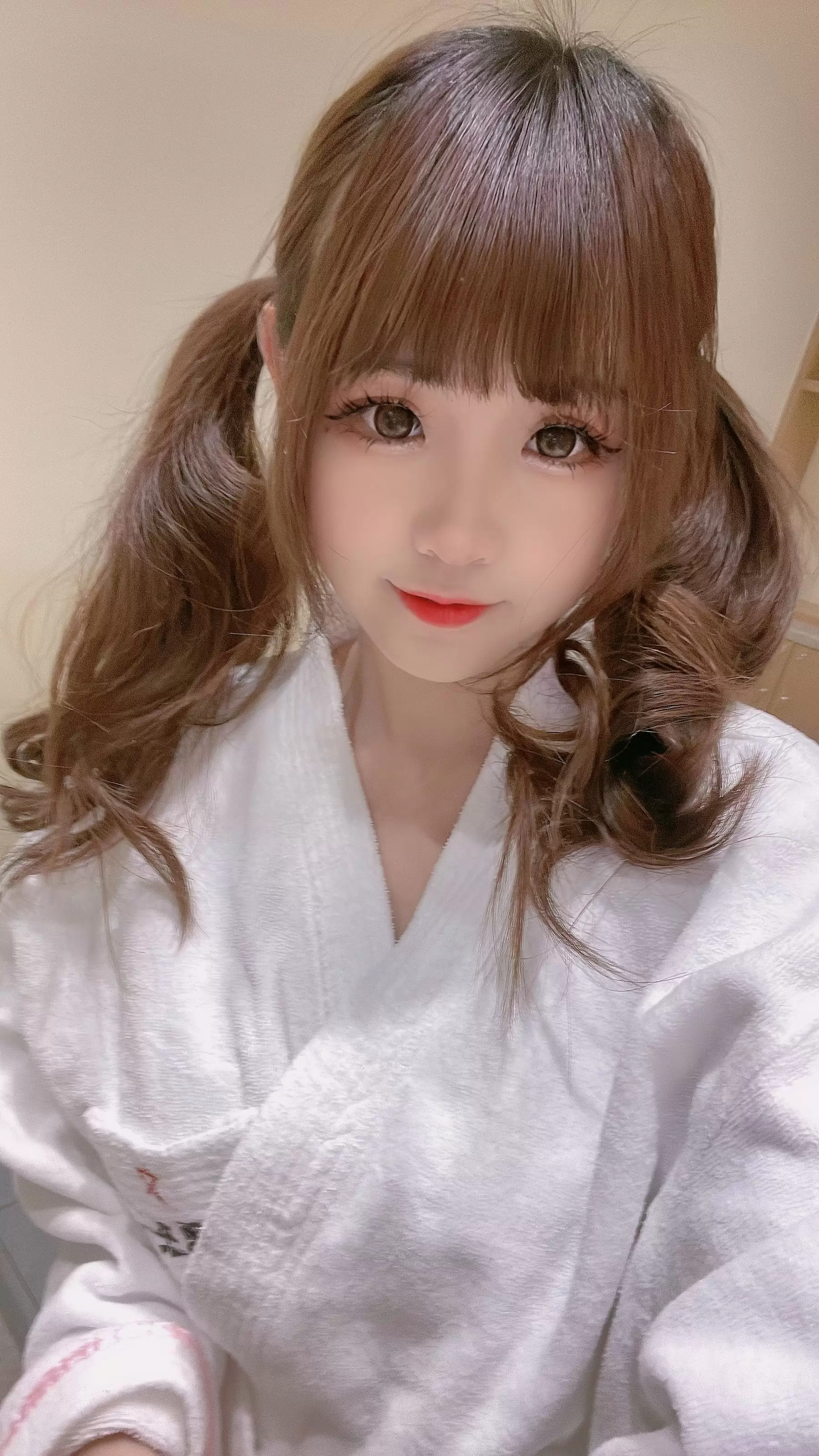 miko酱ww – 泡汤啦 [18P] - 秀人网免费无水印在线套图写真