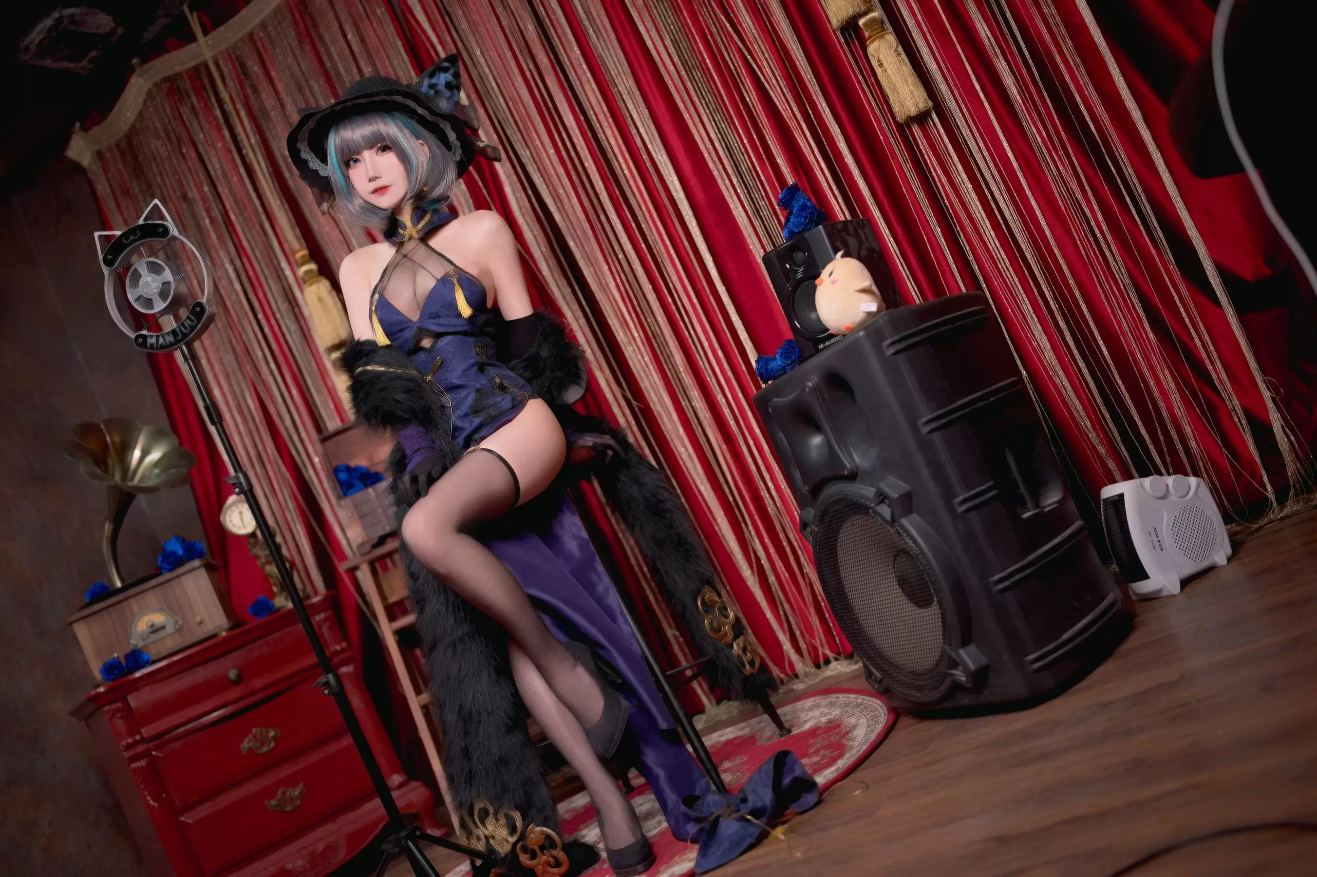 卜呦Mikon – 柴郡音乐绚烂 [15P] - 秀人网免费无水印在线套图写真