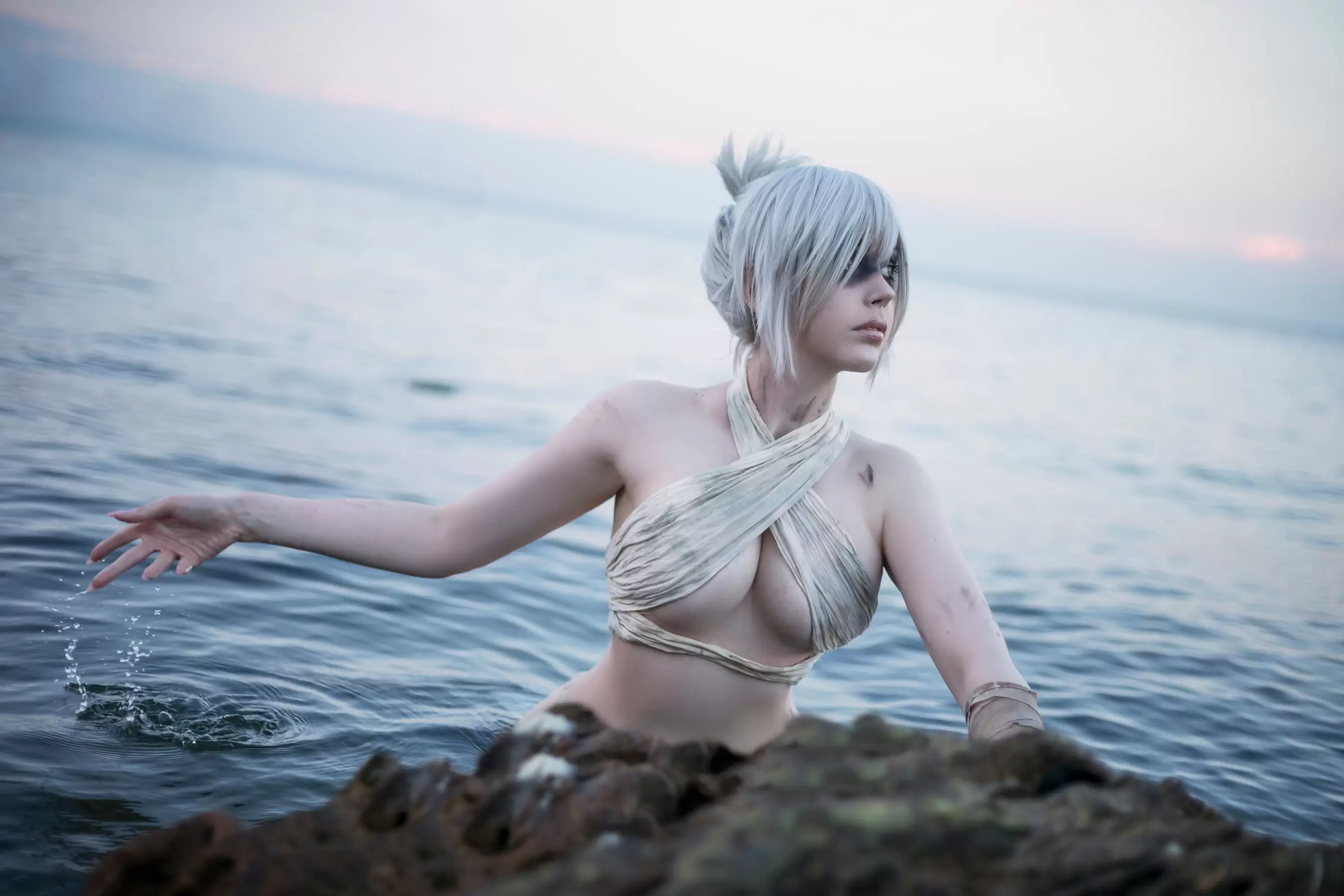 国外美女SayaTheFox – 放逐之刃 [14P] - 秀人网免费无水印在线套图写真