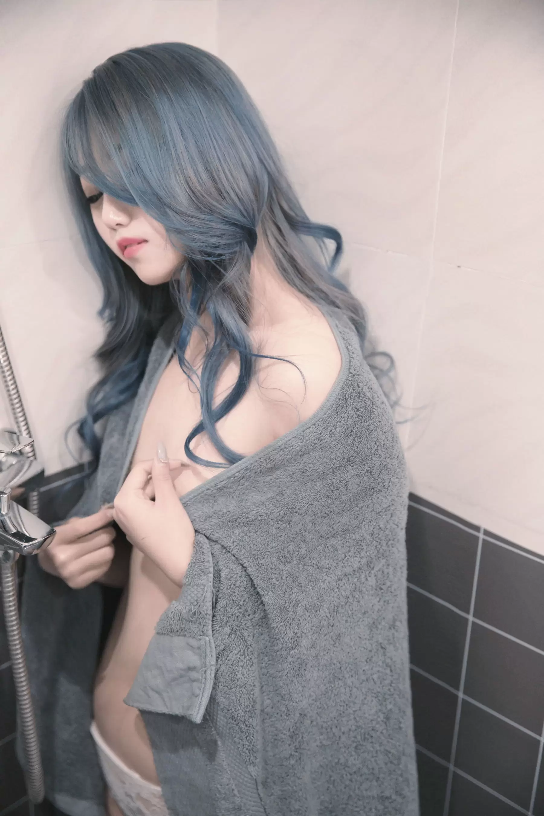 eloise软软 – 浴烟欲雾 [13P] - 秀人网免费无水印在线套图写真