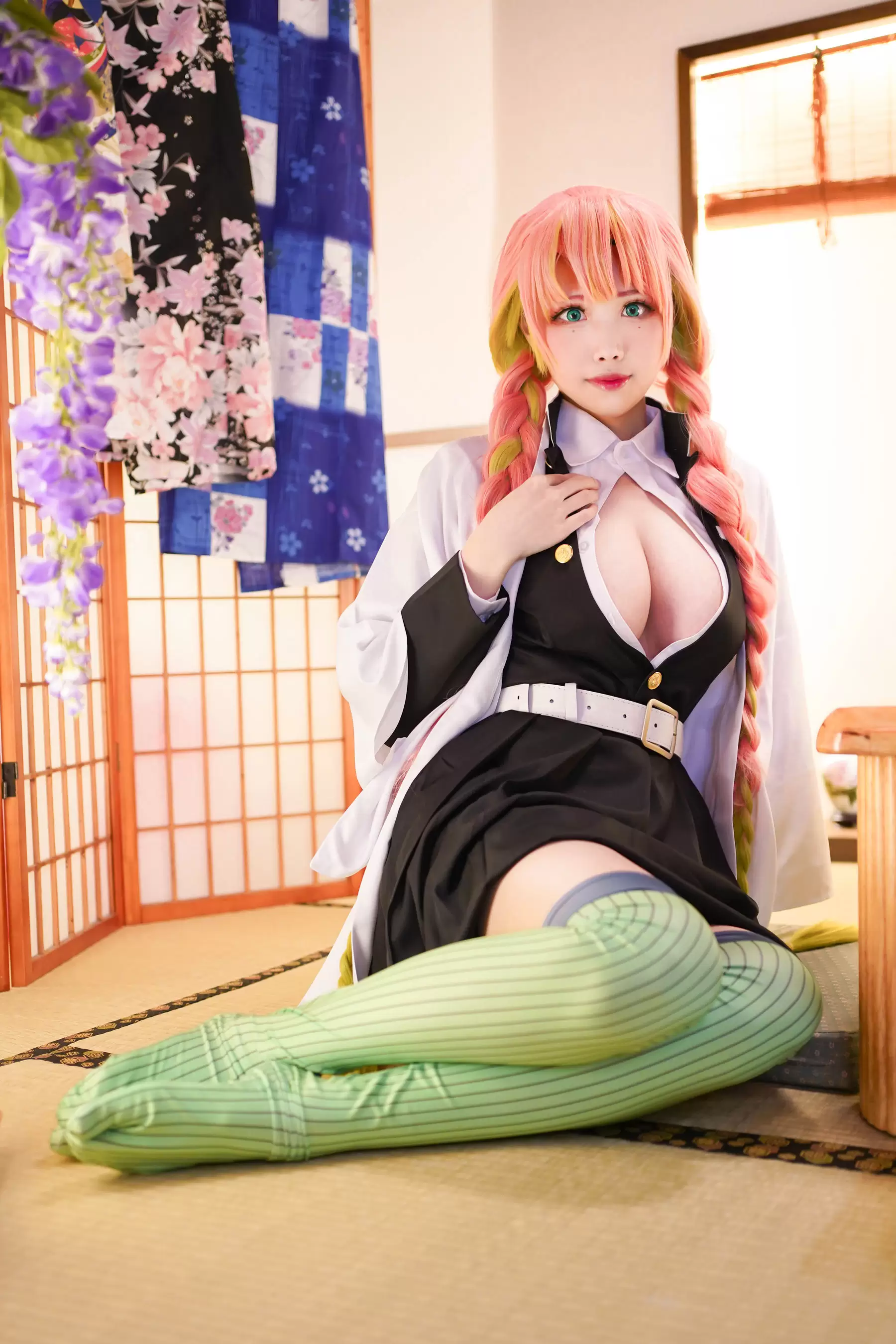 [Cosplay写真] Coser萱-KaYa – 鬼灭之刃 甘露寺 [35P] - 秀人网免费无水印在线套图写真