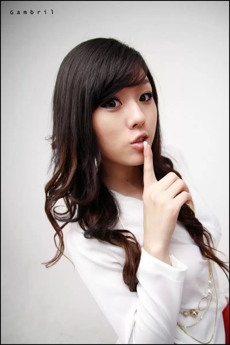 黄美姬 @@@《写真图片合集版》第1部 [100P] - 秀人网免费无水印在线套图写真