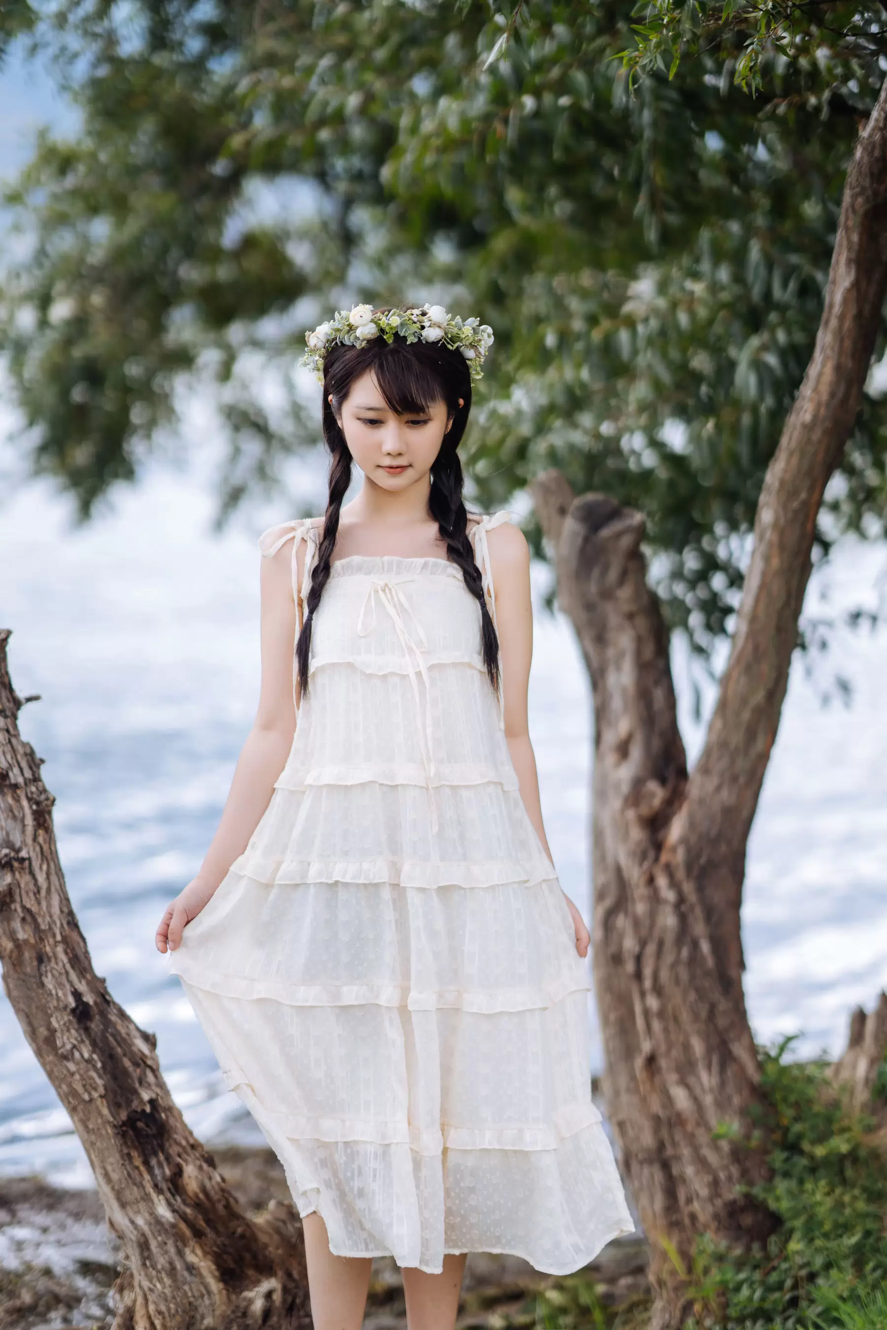 微博福利姬镜酱 – 静夏之花环女孩 [43P] - 秀人网免费无水印在线套图写真