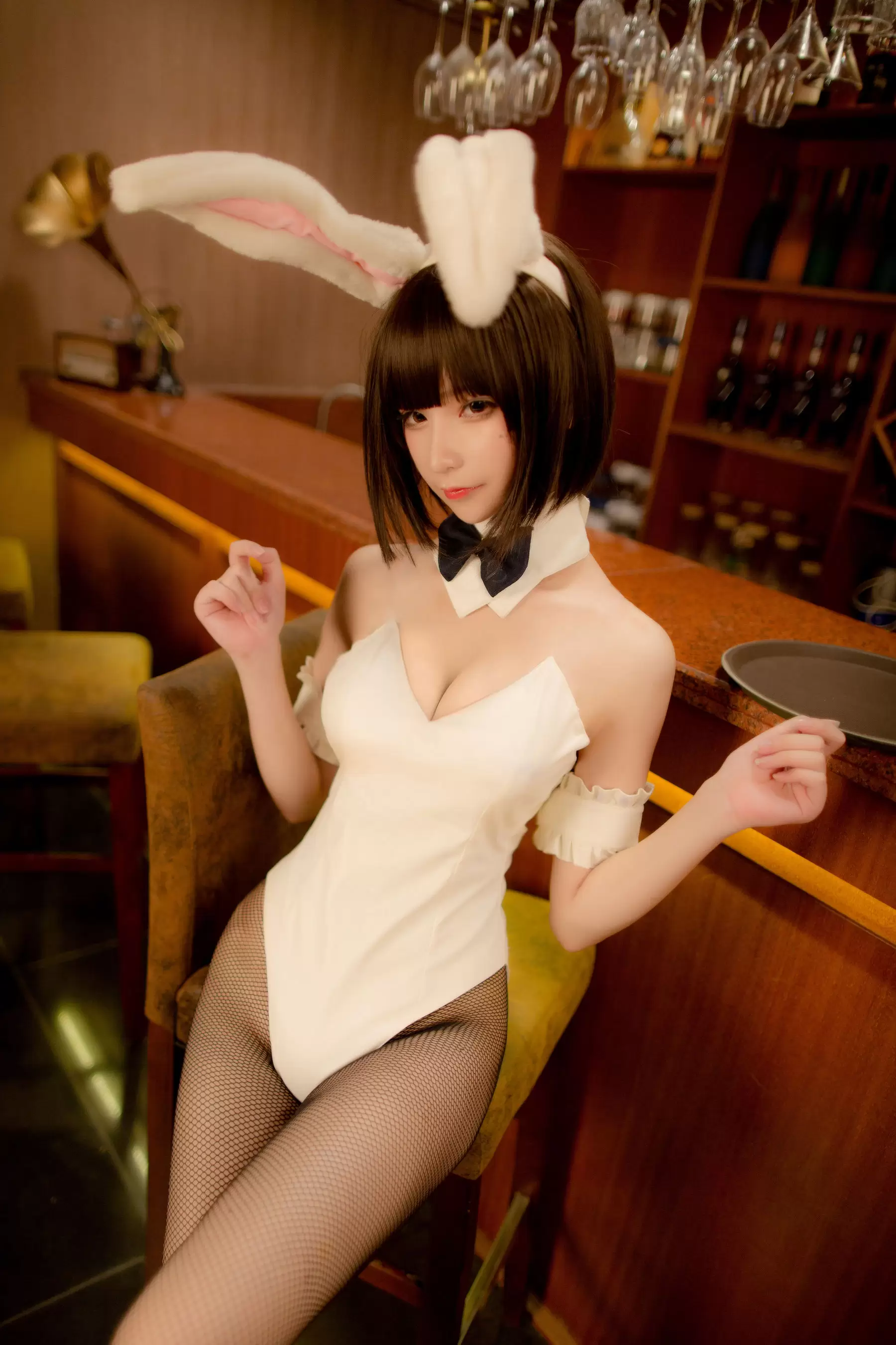 拼音拼嘤嘤 – 加藤惠兔女郎 [9P] - 秀人网免费无水印在线套图写真