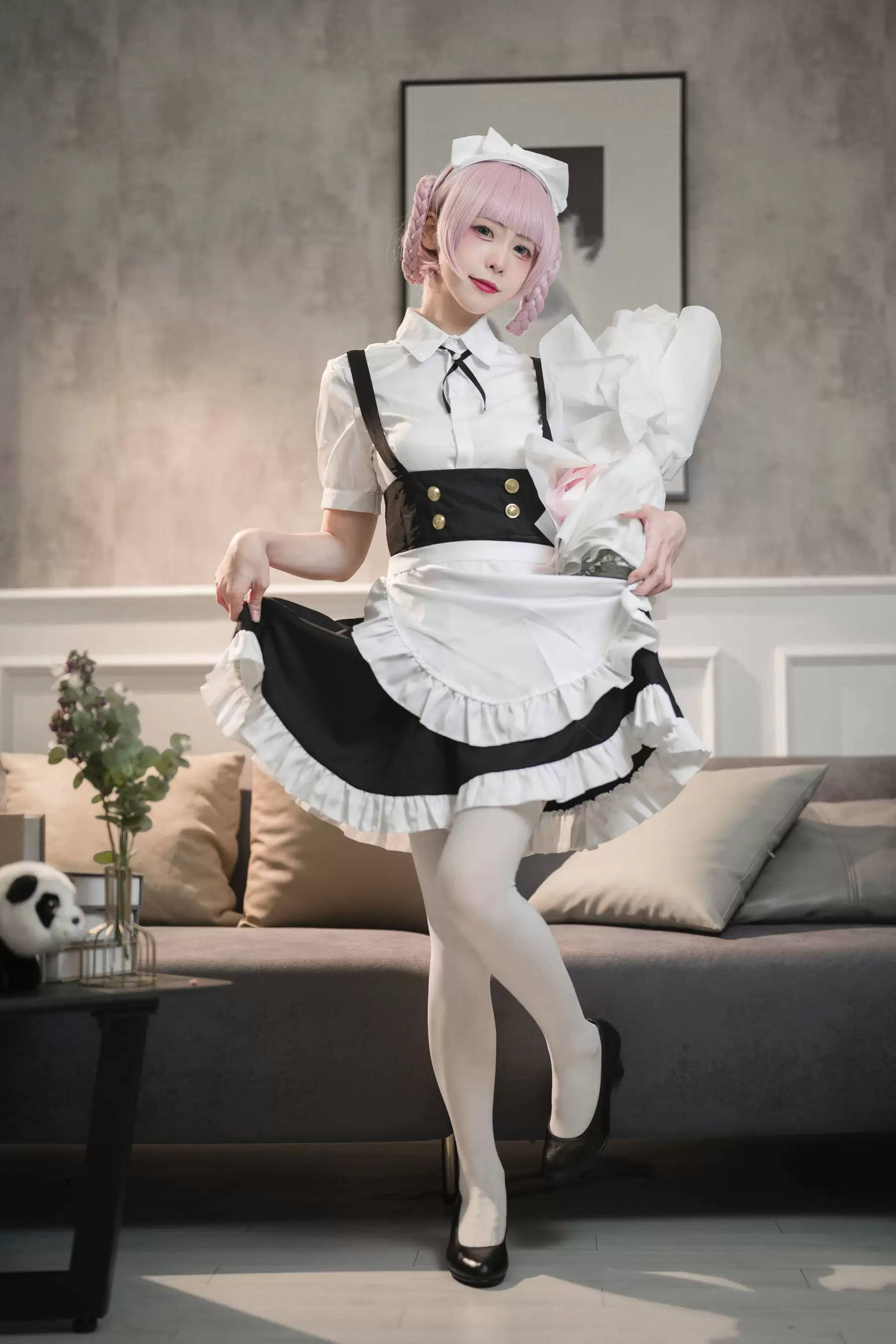 樱岛嗷 – 七草荠原皮+女仆 [37P] - 秀人网免费无水印在线套图写真