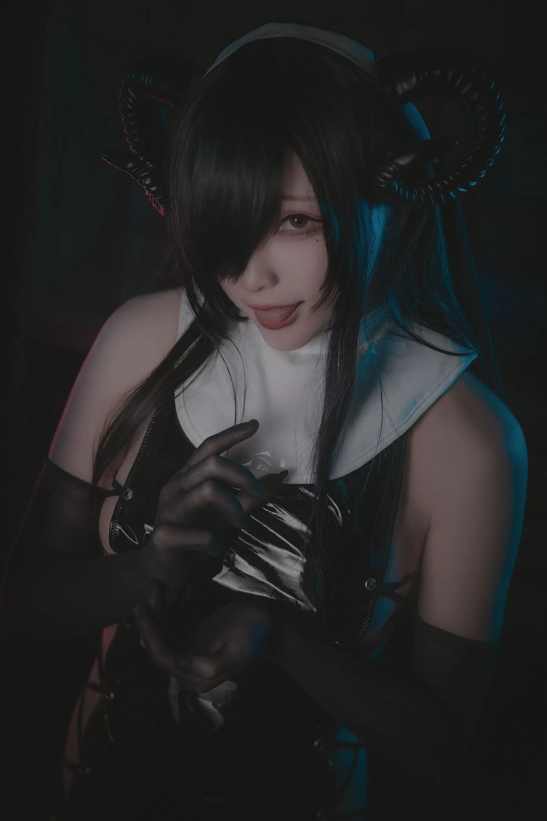[Cosplay写真] 起司块wii – 魅魔修女 [35P] - 秀人网免费无水印在线套图写真