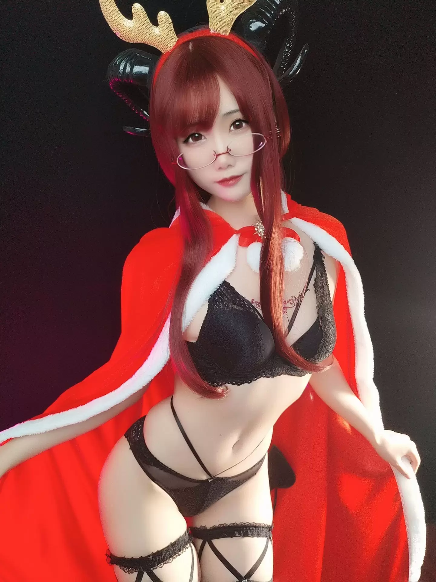 动漫博主曉美媽 – (圣诞自拍)雪夜魅魔 [16P] - 秀人网免费无水印在线套图写真