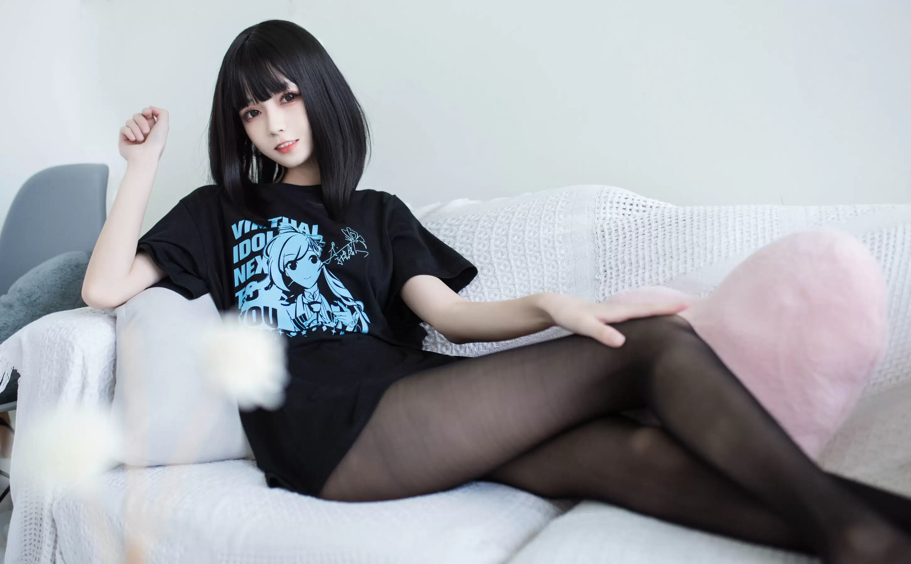 [萝莉COS] 小妖精你的负卿 – 居家私服+穹妹女仆 [17P] - 秀人网免费无水印在线套图写真