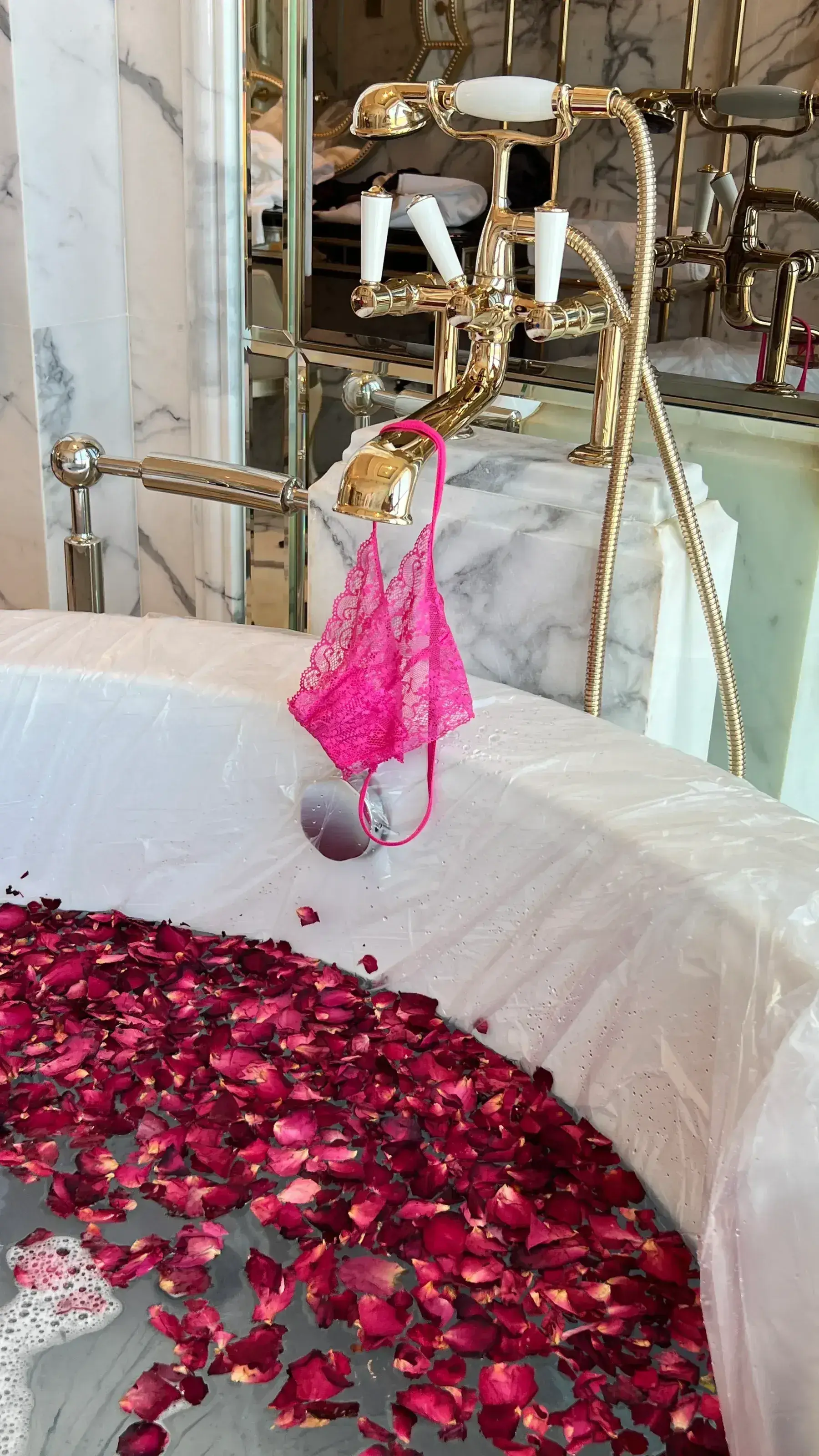 陈大小姐 – 坠入爱河 [58P] - 秀人网免费无水印在线套图写真