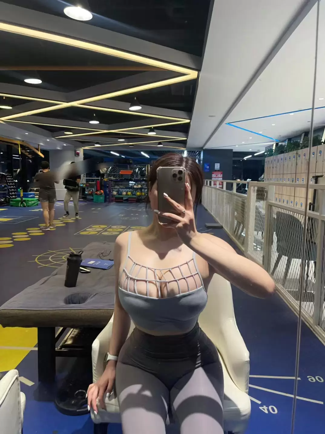 奶宝妹纸 – 打网球吗 [18P] - 秀人网免费无水印在线套图写真