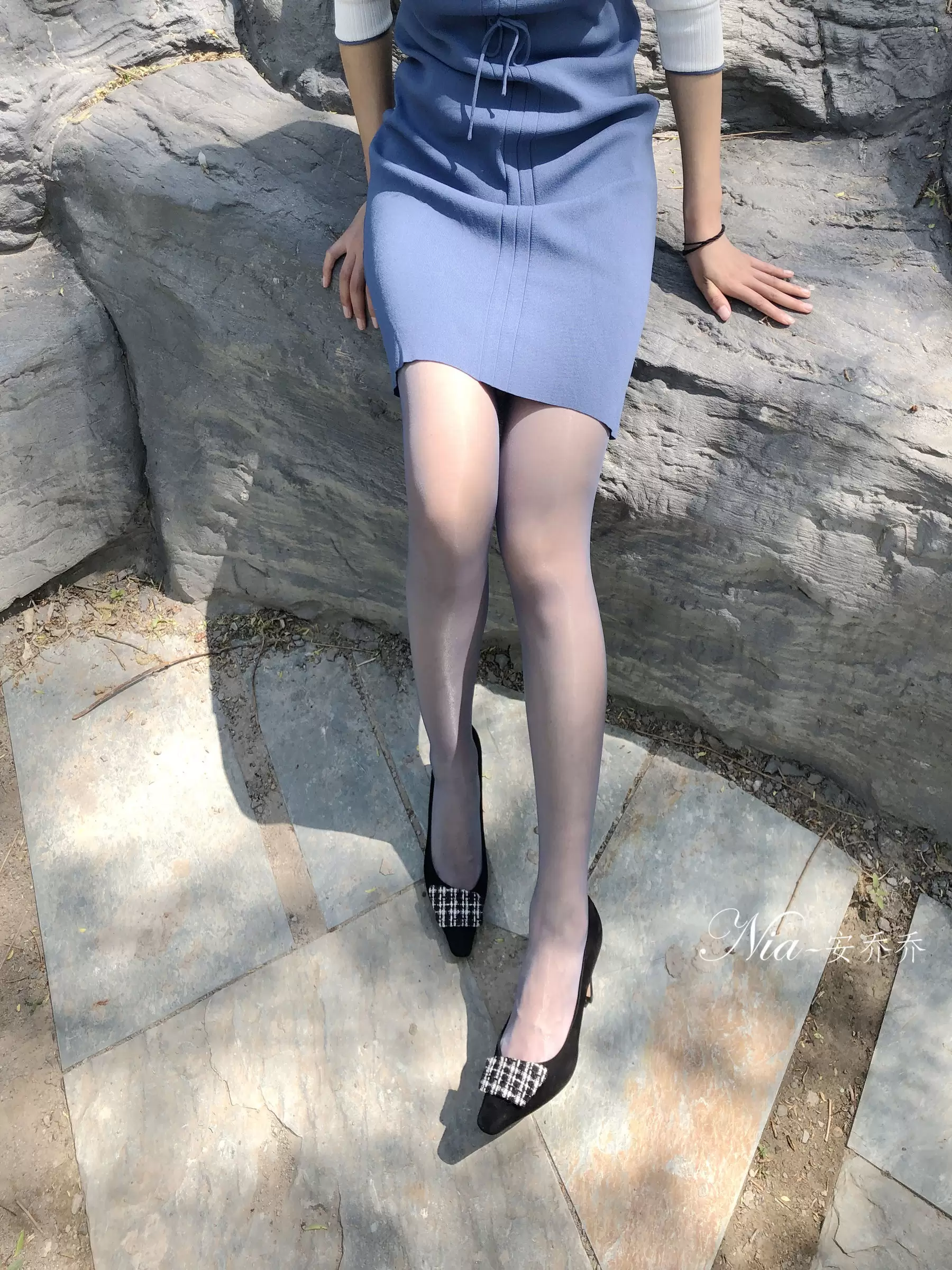 安乔乔儿(Nia乔乔) No.021 不小心被发现了 [118P] - 秀人网免费无水印在线套图写真