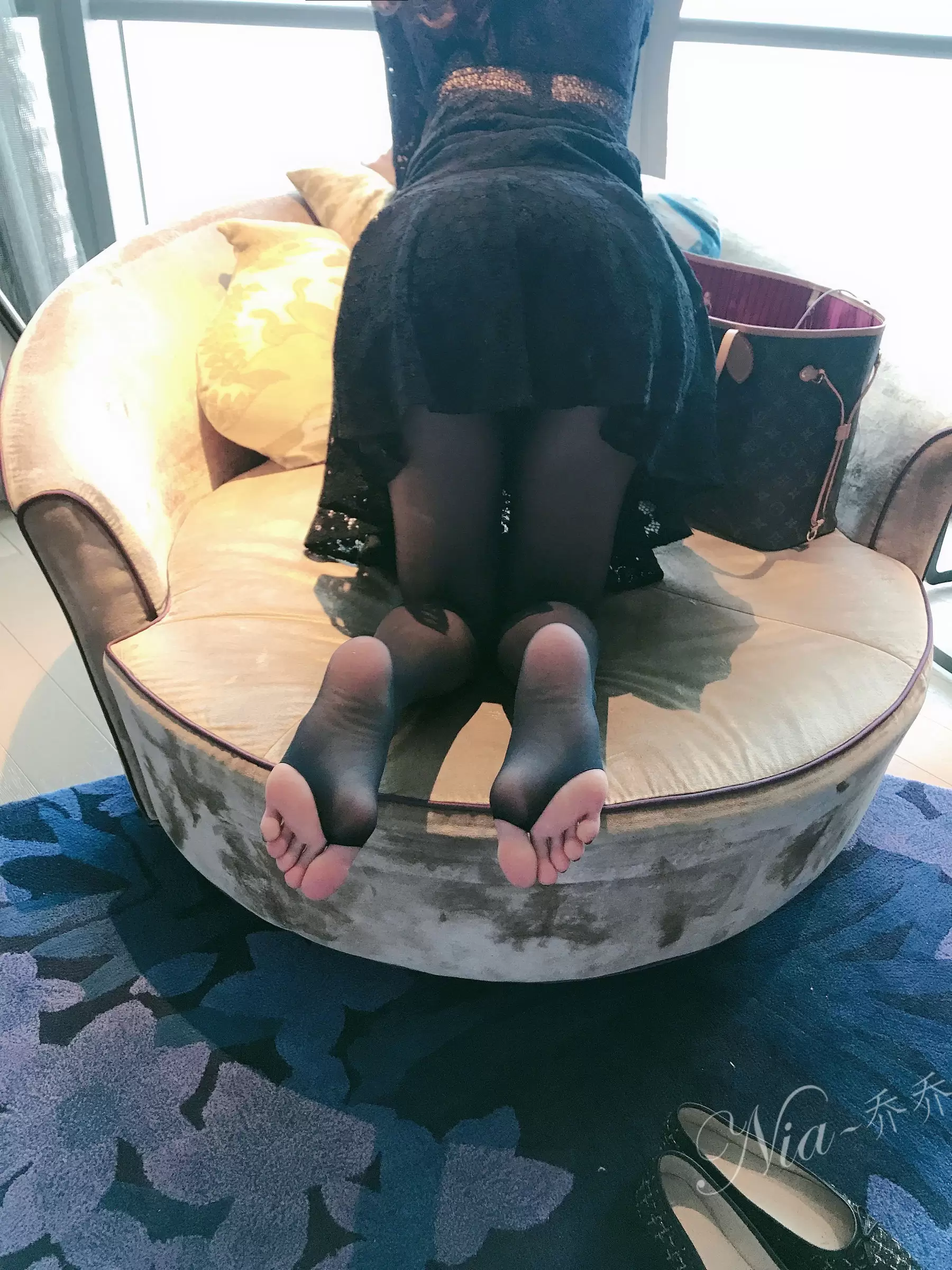 安乔乔儿(Nia乔乔) No.023 出差刚到酒店呀 [118P] - 秀人网免费无水印在线套图写真