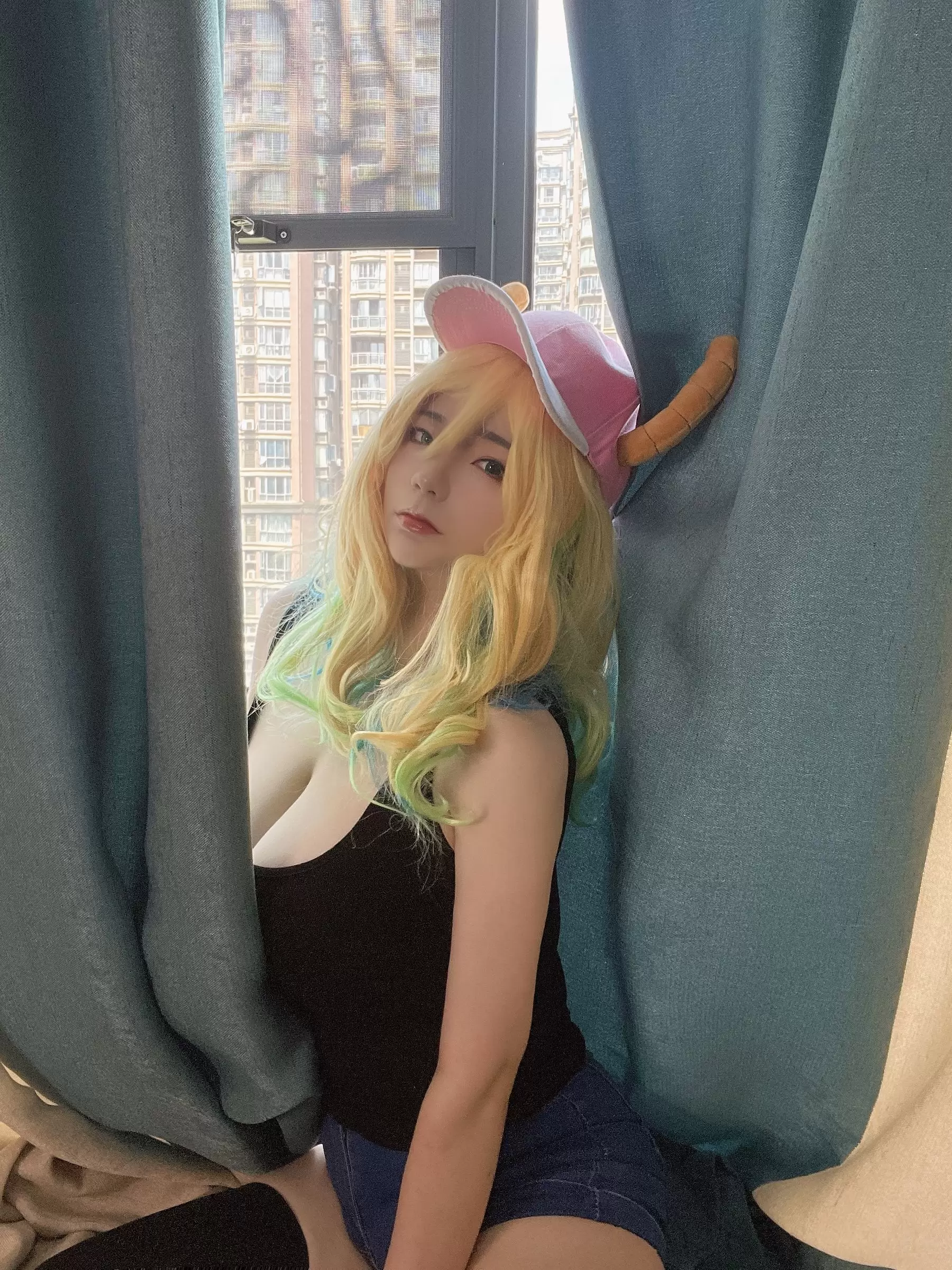 奶兔biubiu – 露科亚 [29P] - 秀人网免费无水印在线套图写真