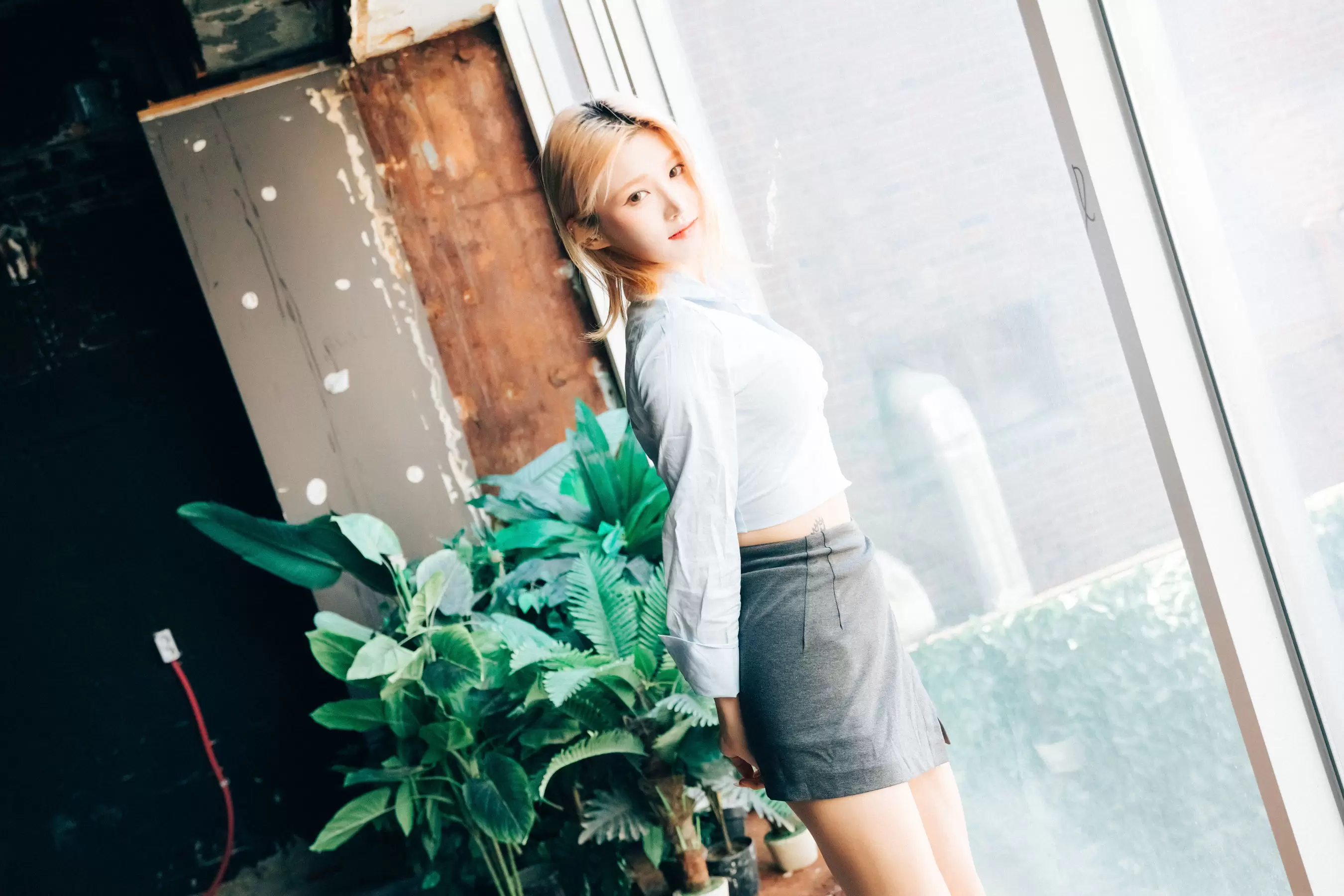 [LOOZY] Taeri – Enslave [80P] - 秀人网免费无水印在线套图写真