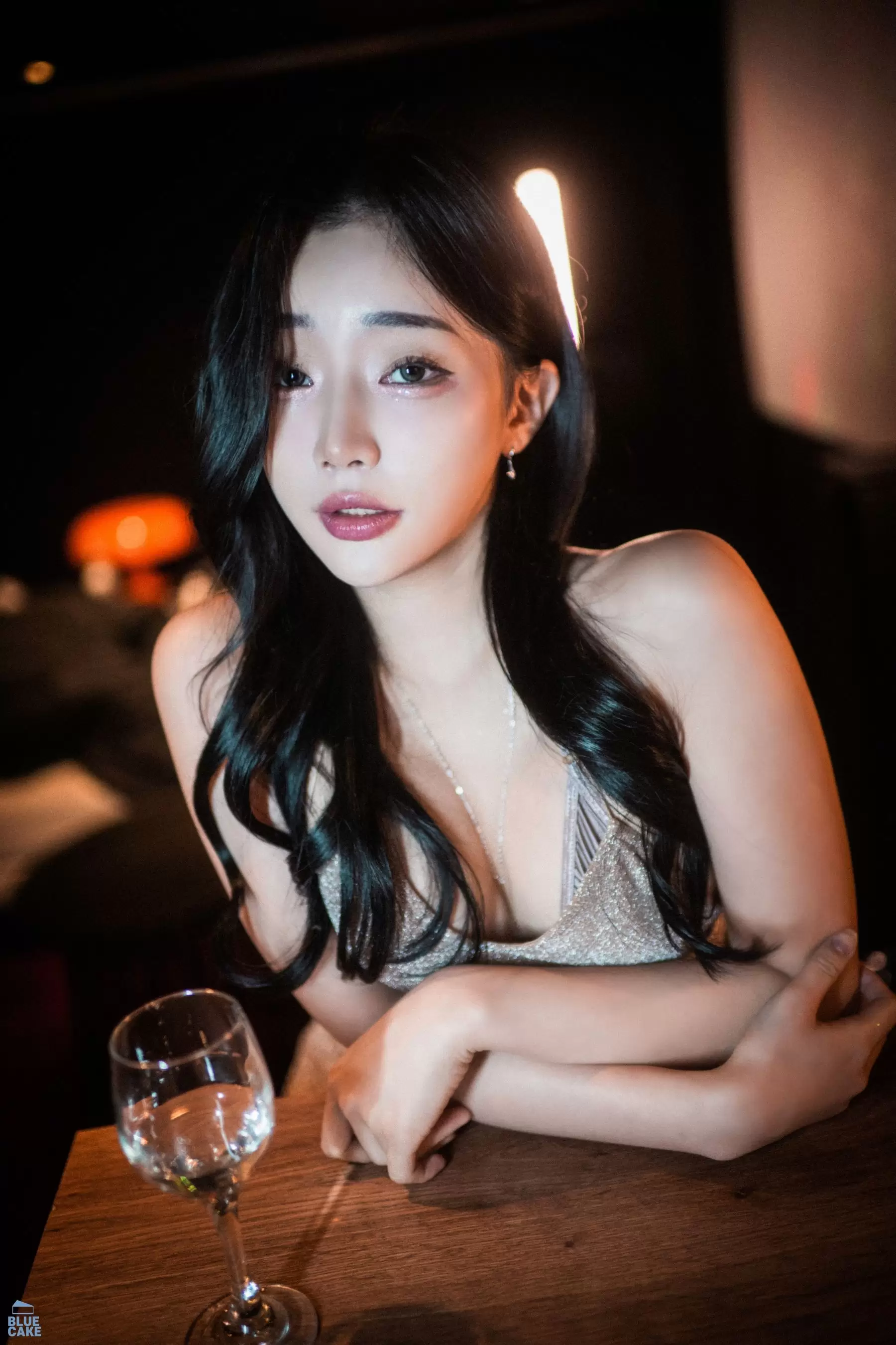 [BLUECAKE] Newbom – Night with me [153P] - 秀人网免费无水印在线套图写真
