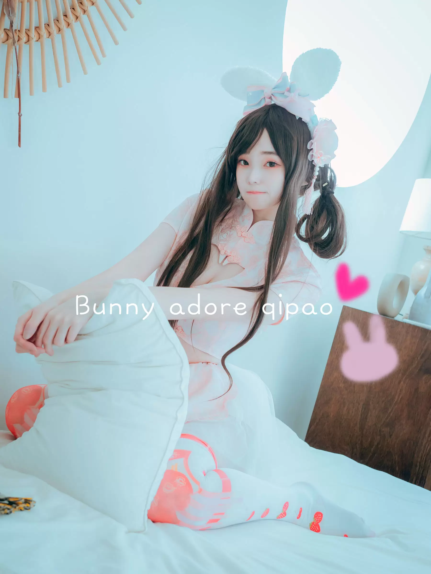 DJAWA] Bambi Bunny adore qipao [61P] - 秀人网免费无水印在线套图写真