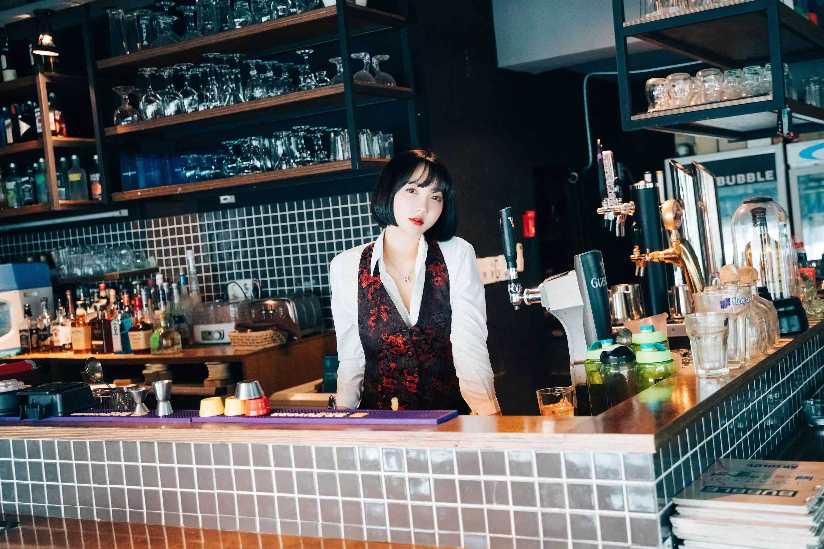 [LOOZY] Yeeun – Tainted Love Bar + S.Ver [101P] - 秀人网免费无水印在线套图写真