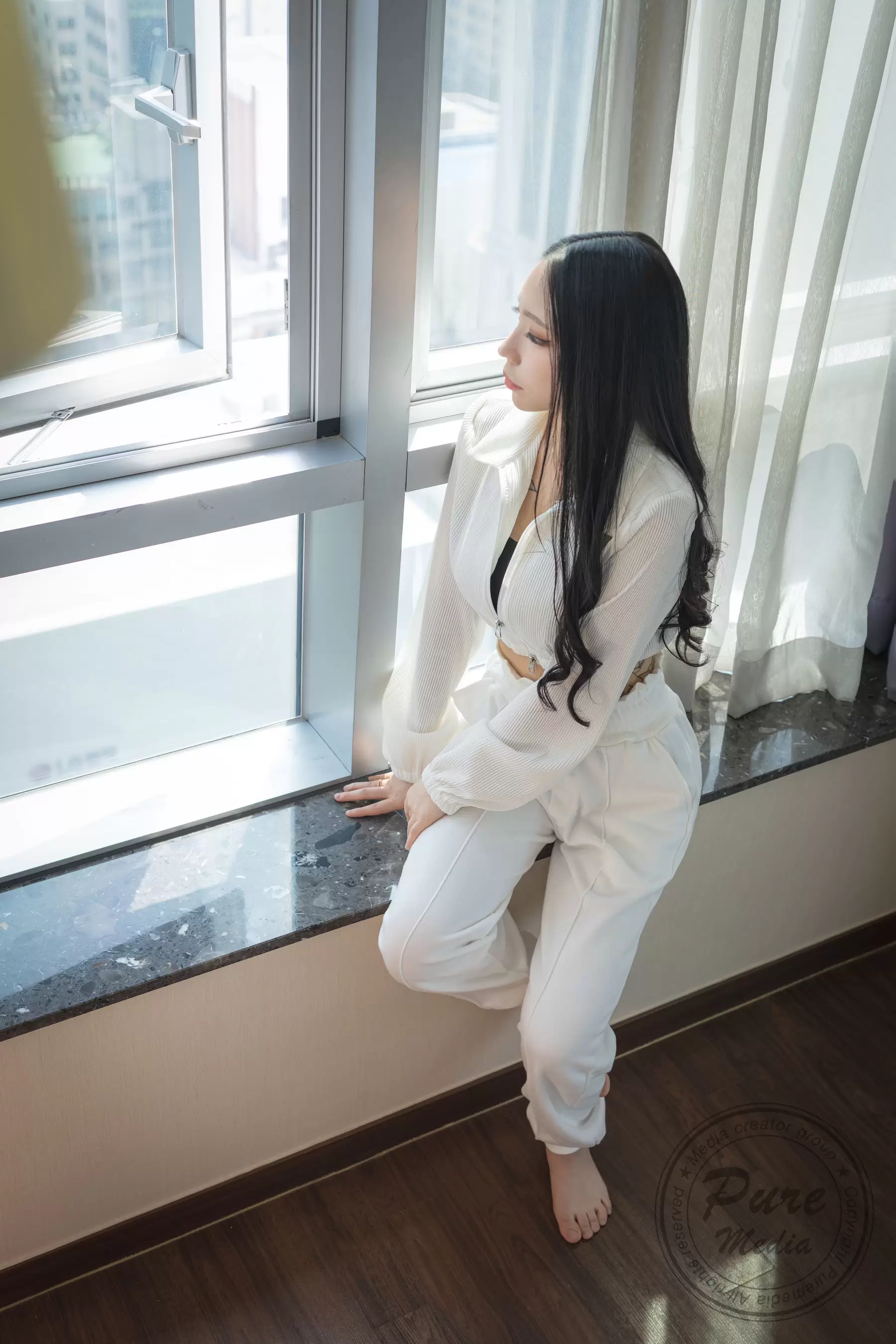 [PURE MEDIA] Vol.188 – Yeon hwa [28P] - 秀人网免费无水印在线套图写真