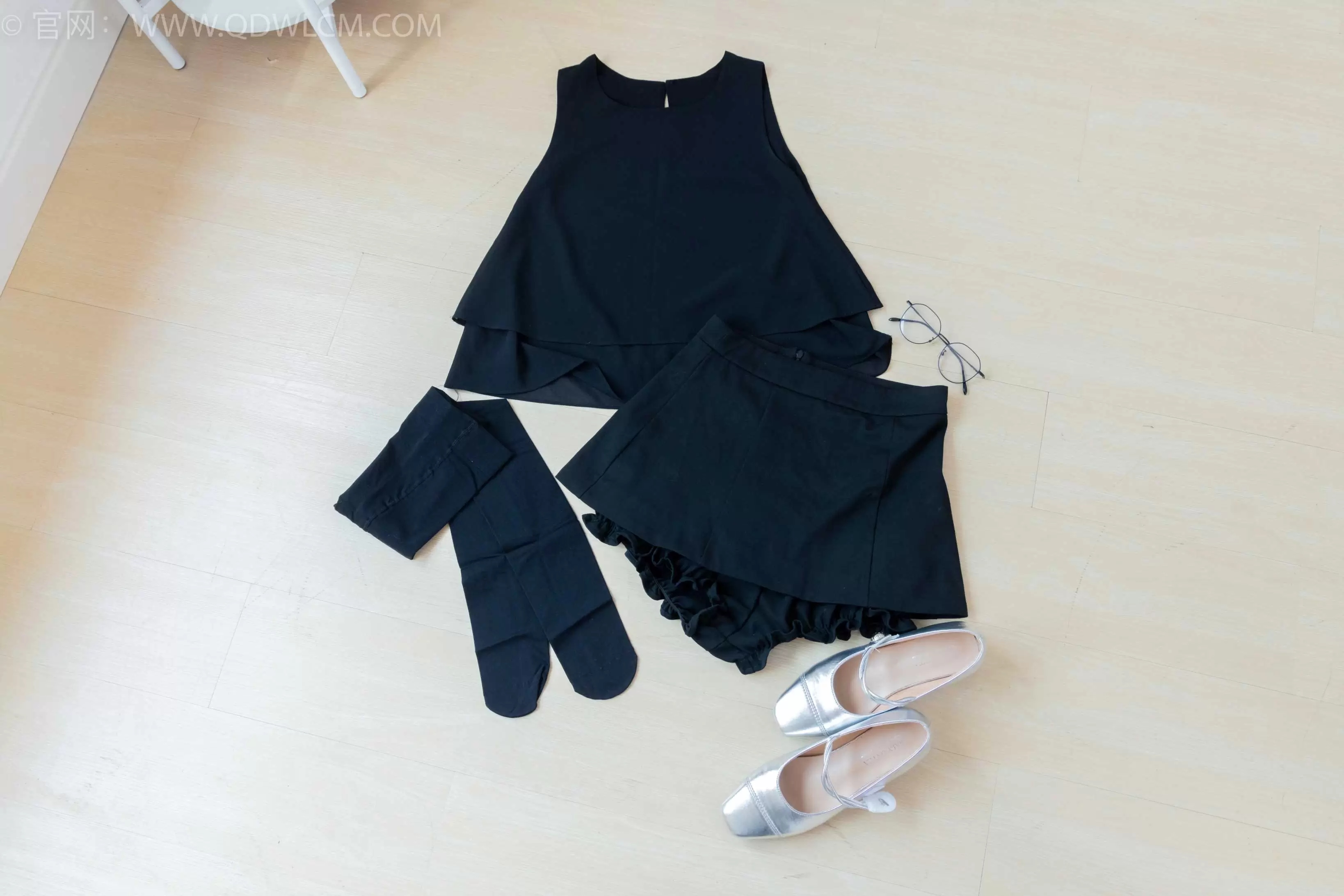 物恋传媒 NO.2249 小影-低跟鞋[150P1V-4.04G - 秀人网免费无水印在线套图写真