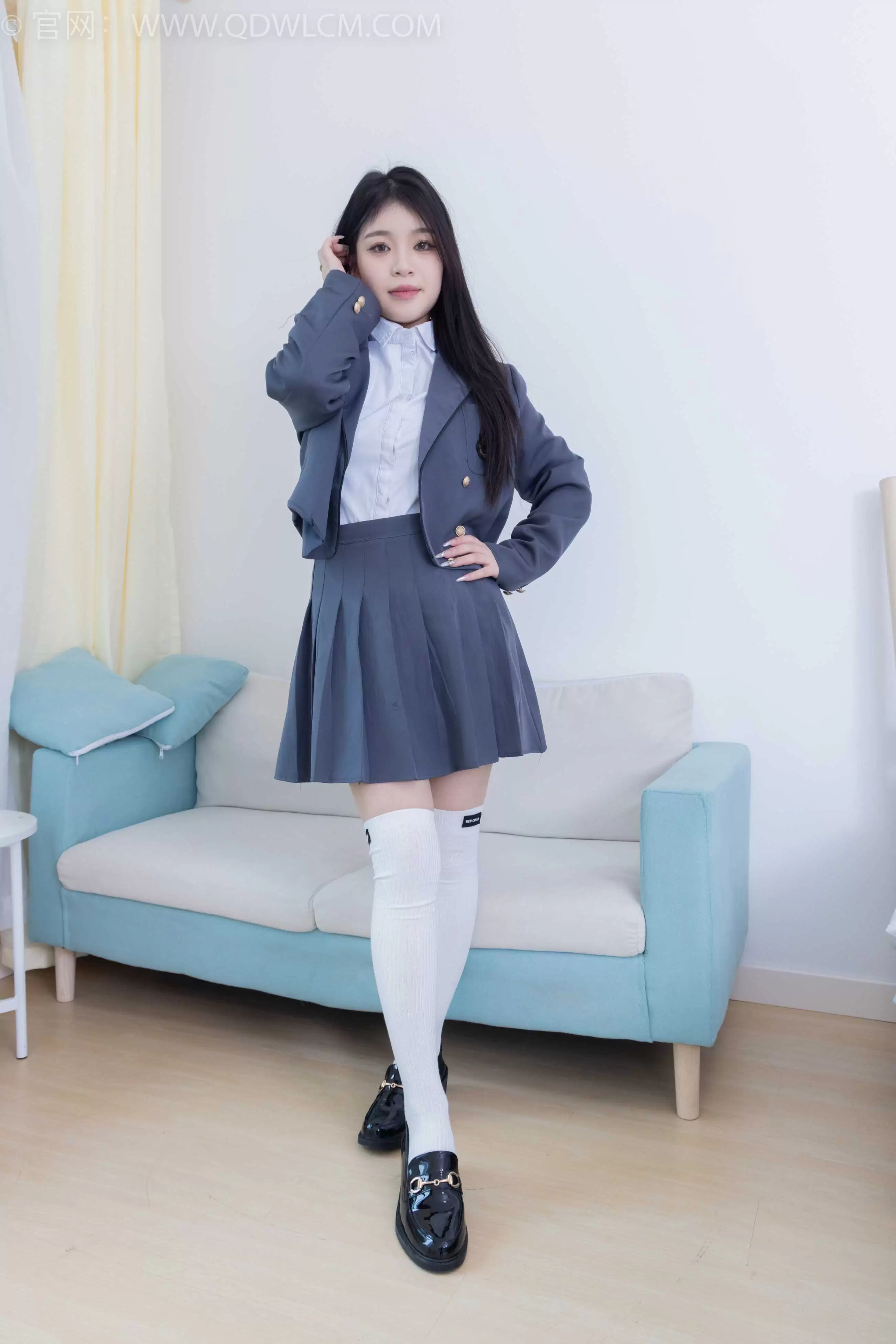 物恋传媒 NO.2218 闪闪-黑夜是平静的[181P-1V-4.19G] - 秀人网免费无水印在线套图写真