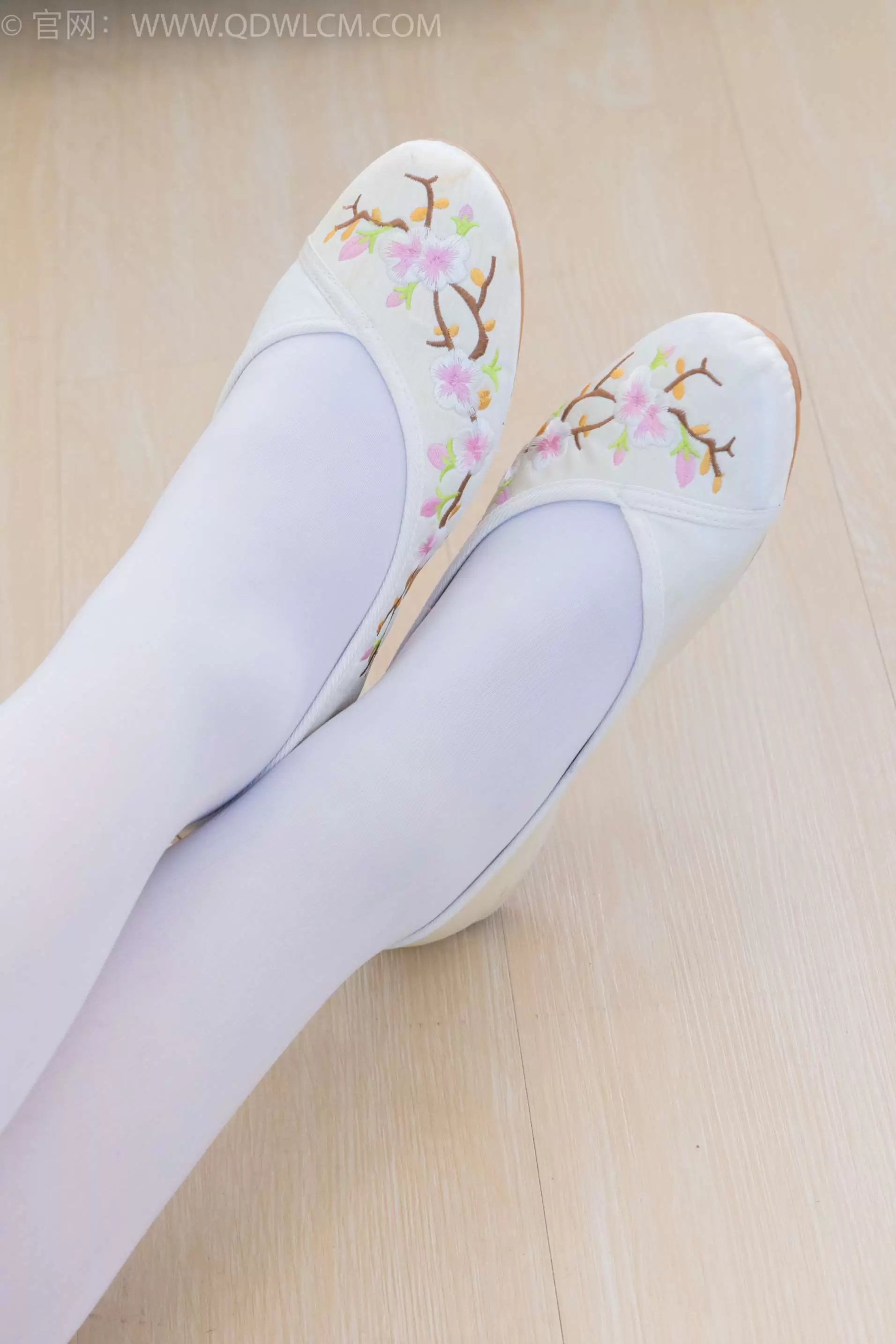 物恋传媒 NO.2199 纱纱-阳光散落（盲盒2）[150P-1V-5.77G] - 秀人网免费无水印在线套图写真