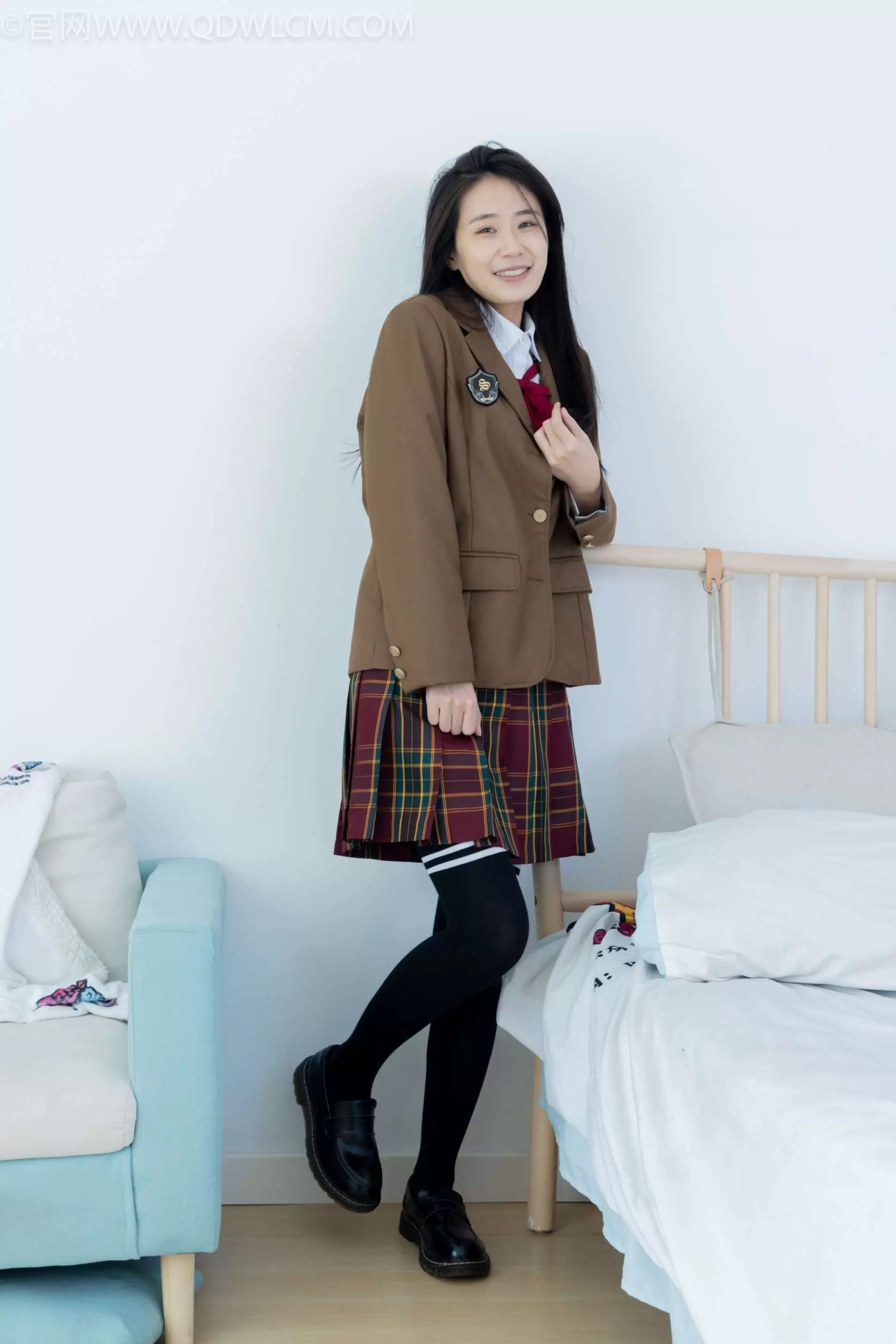 物恋传媒 NO.2188 菜菜-北方的冬天 [154P1V-3.81GB] - 秀人网免费无水印在线套图写真