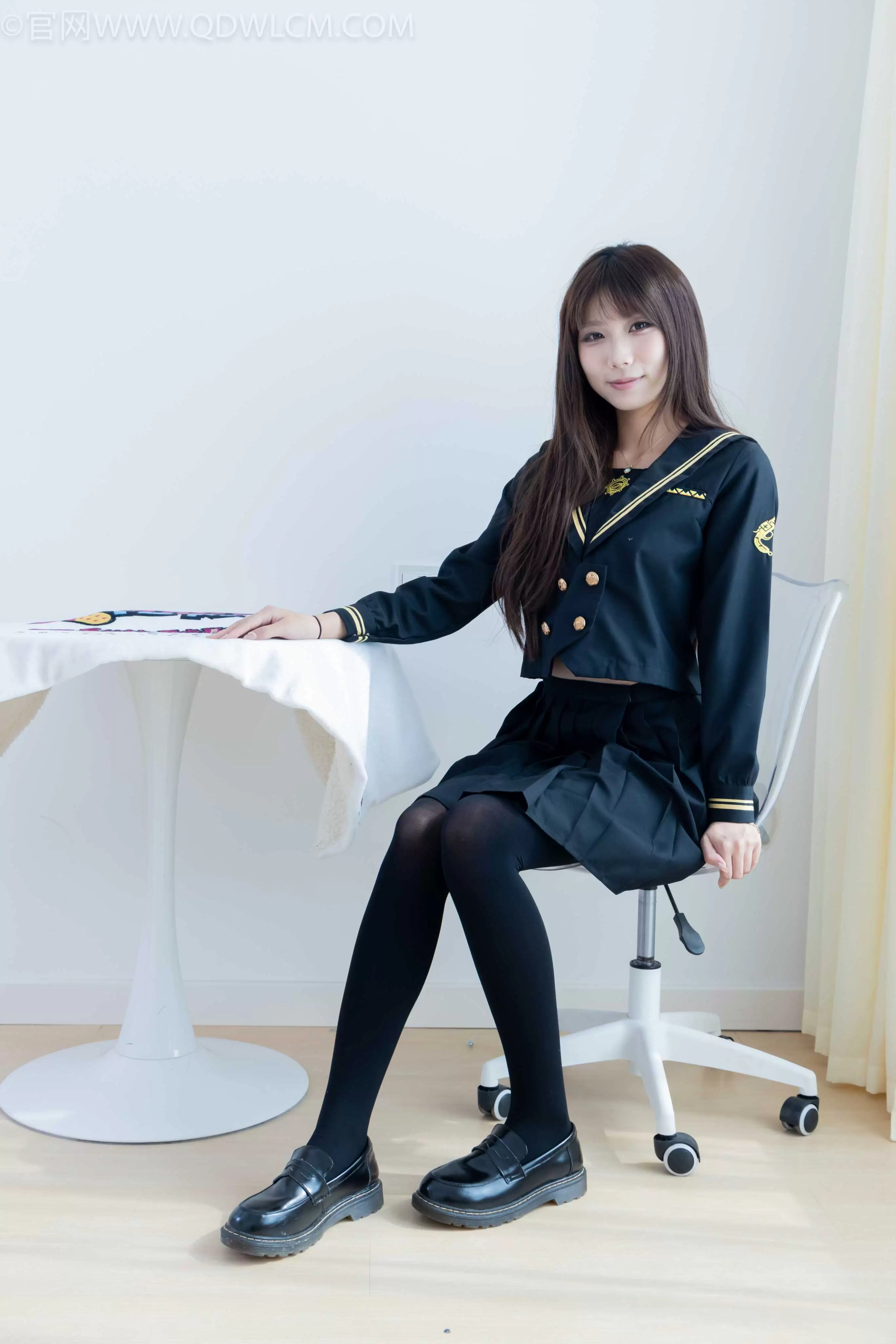 物恋传媒 NO.2163 泡泡-重回校园 [158P-1V-3.62G] - 秀人网免费无水印在线套图写真