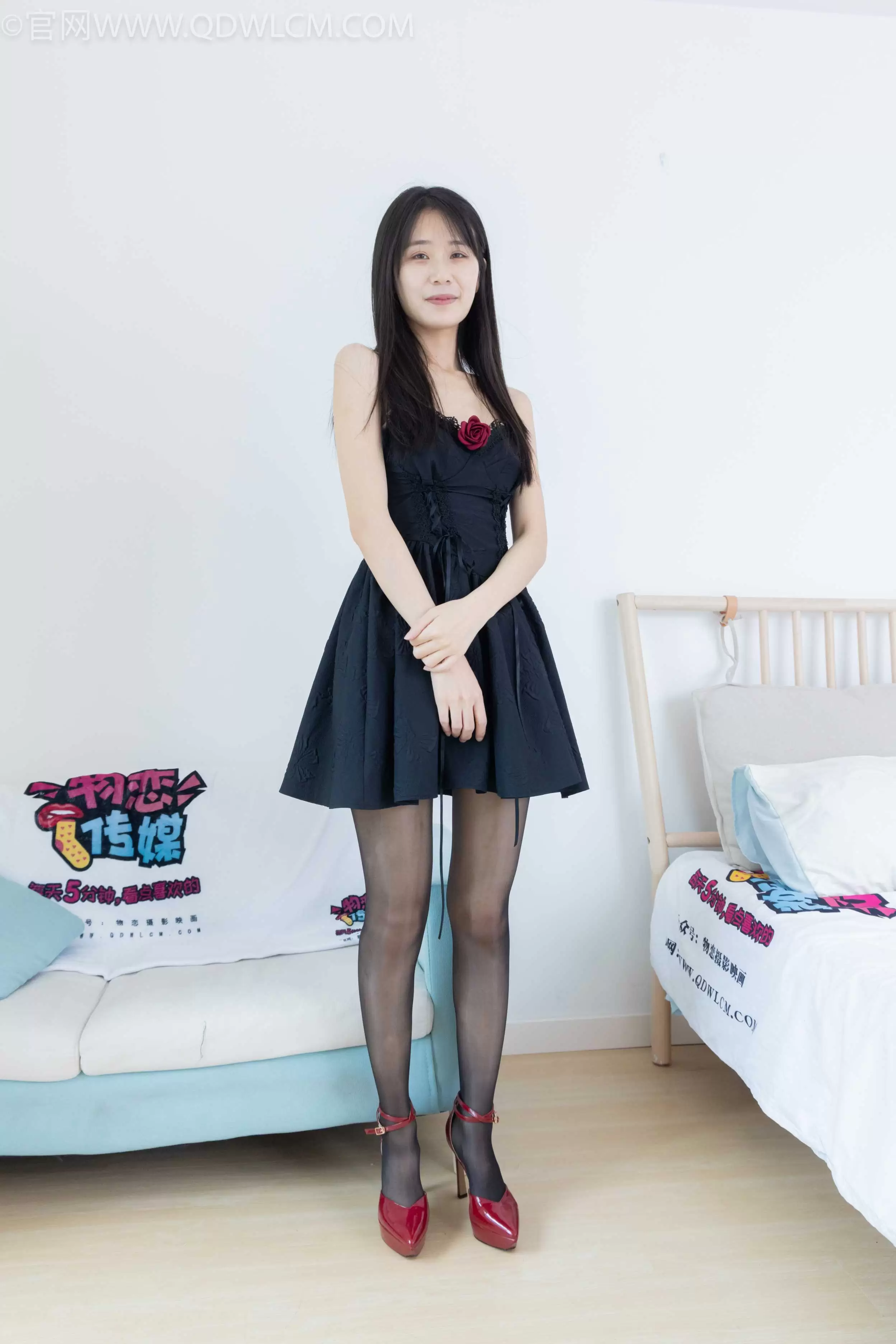 物恋传媒 NO.2140 菜菜-恬恬的你 [154P1V-4.61GB] - 秀人网免费无水印在线套图写真