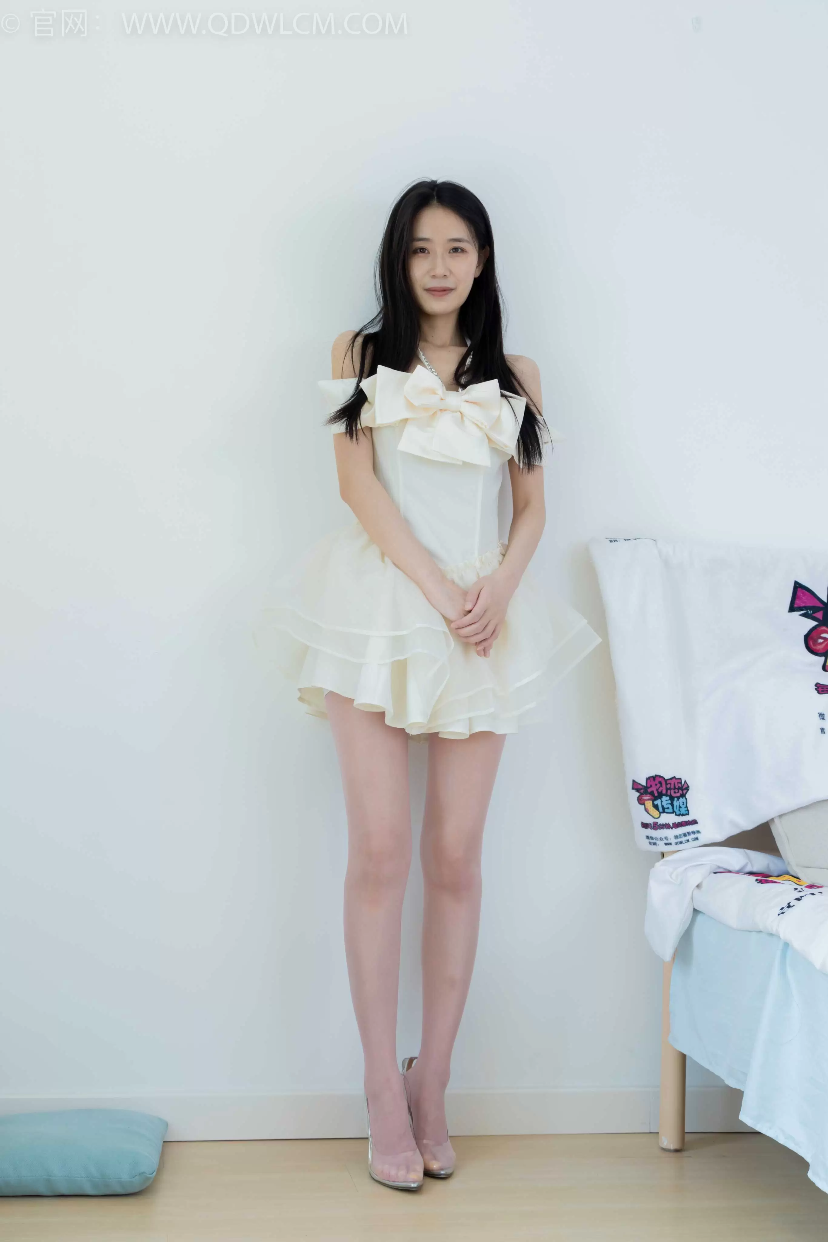 物恋传媒 NO.2123 菜菜-童话小鹿 [150P1V-3.56GB] - 秀人网免费无水印在线套图写真