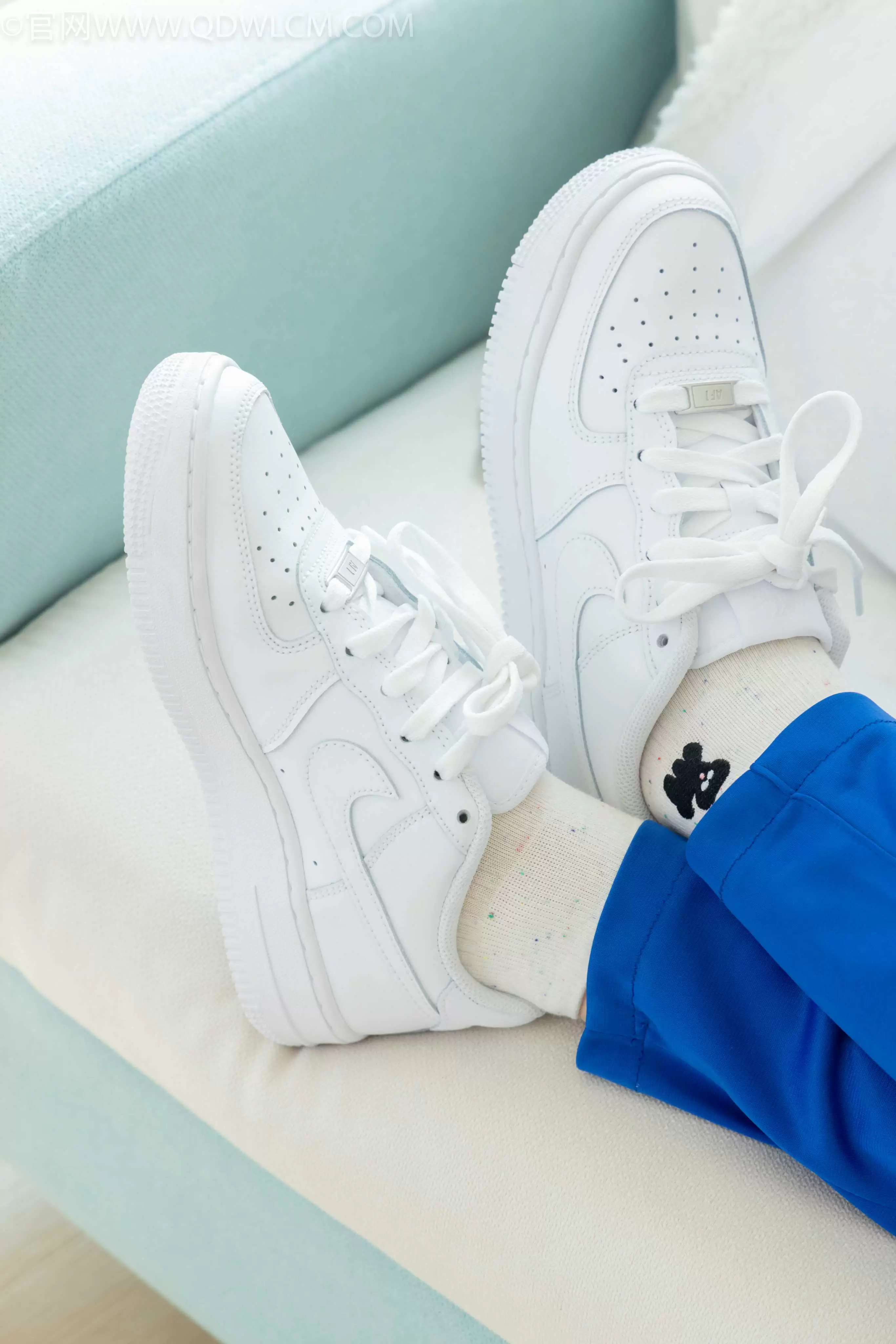 物恋传媒 NO.2104 芋泥-校园时光 [157P1V-4.57GB] - 秀人网免费无水印在线套图写真