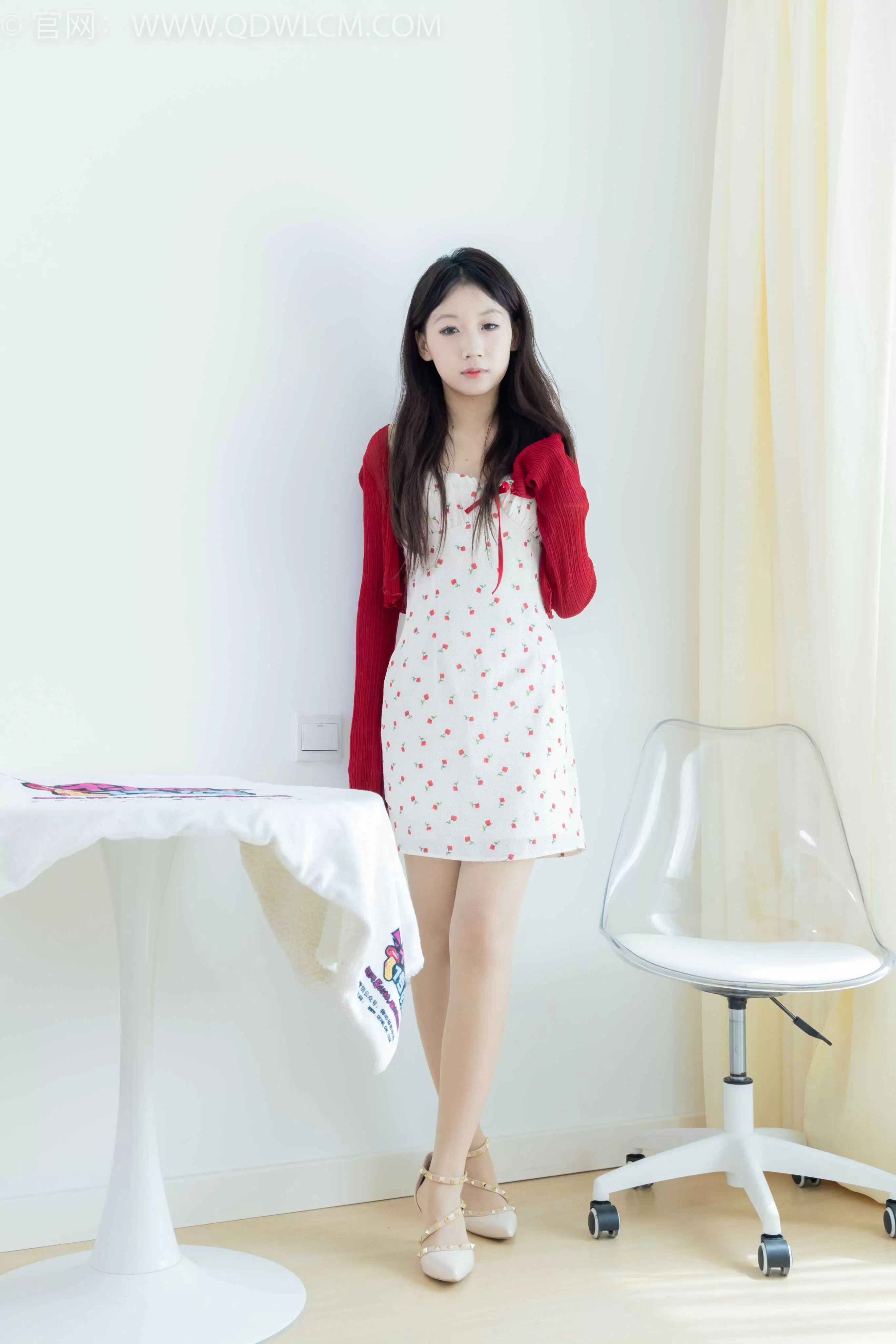 物恋传媒 NO.2087 丹丹-重建勇气 [150P1V-3.87GB] - 秀人网免费无水印在线套图写真