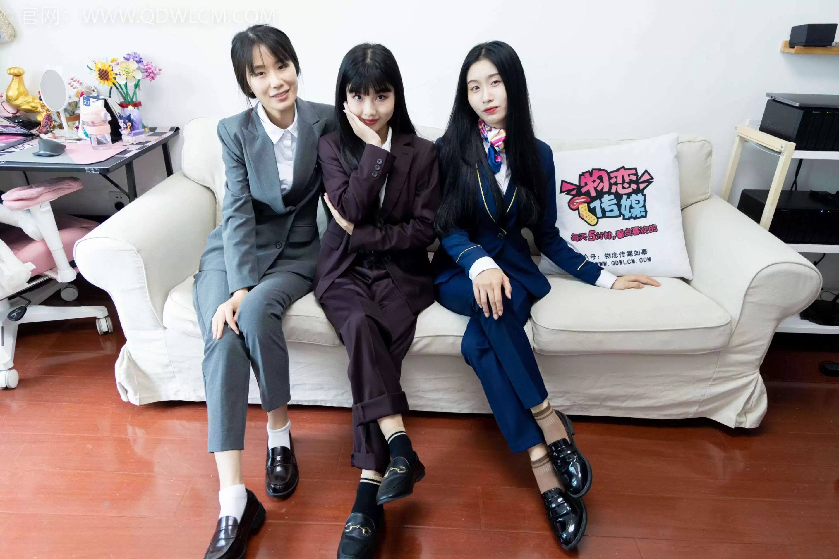 物恋传媒 NO.2074 菜菜&米米&绒绒-我们的秘密 [178P1V-6.56GB] - 秀人网免费无水印在线套图写真