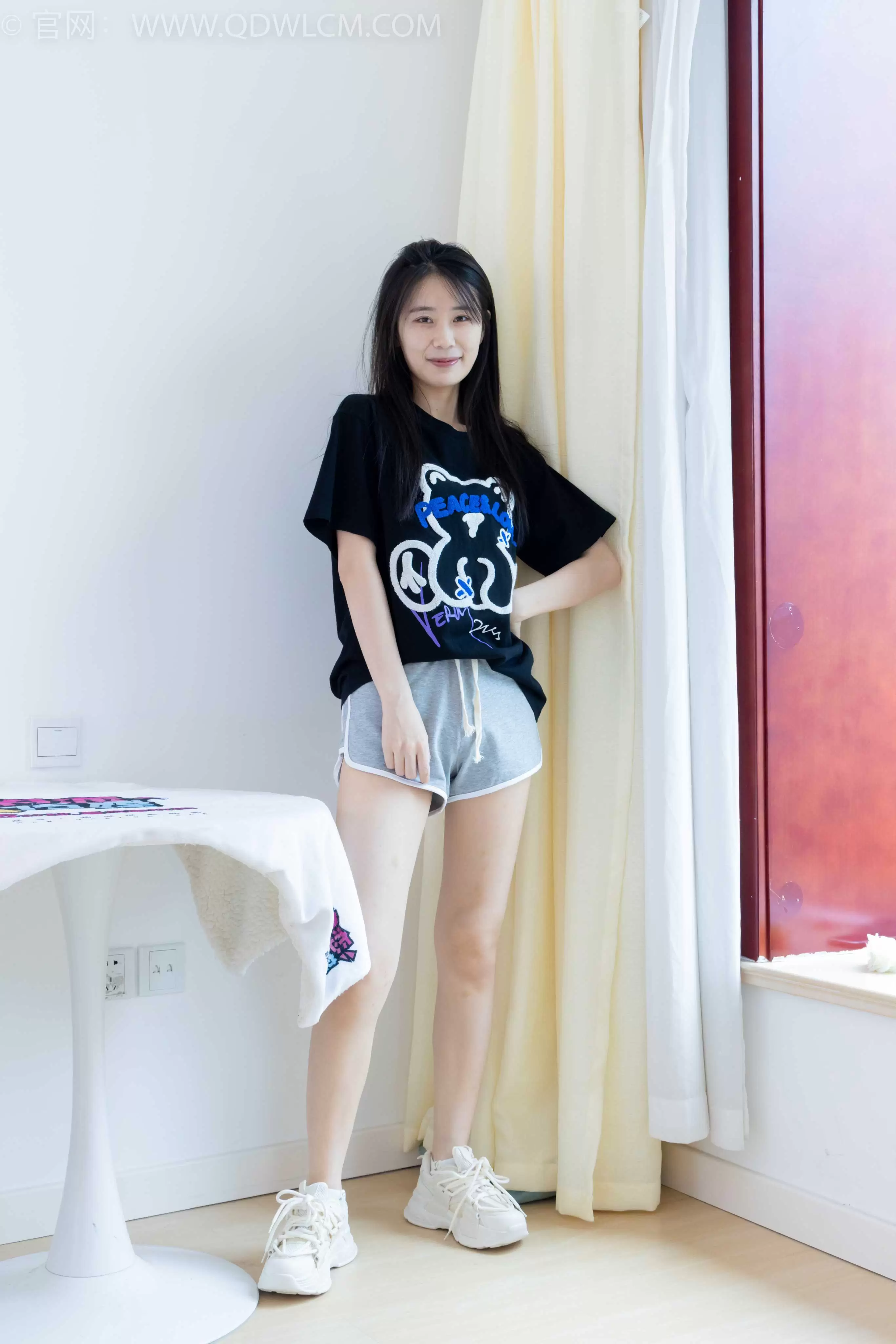 物恋传媒 NO.2062 菜菜-侧脸很美 [220P1V-6.19GB] - 秀人网免费无水印在线套图写真