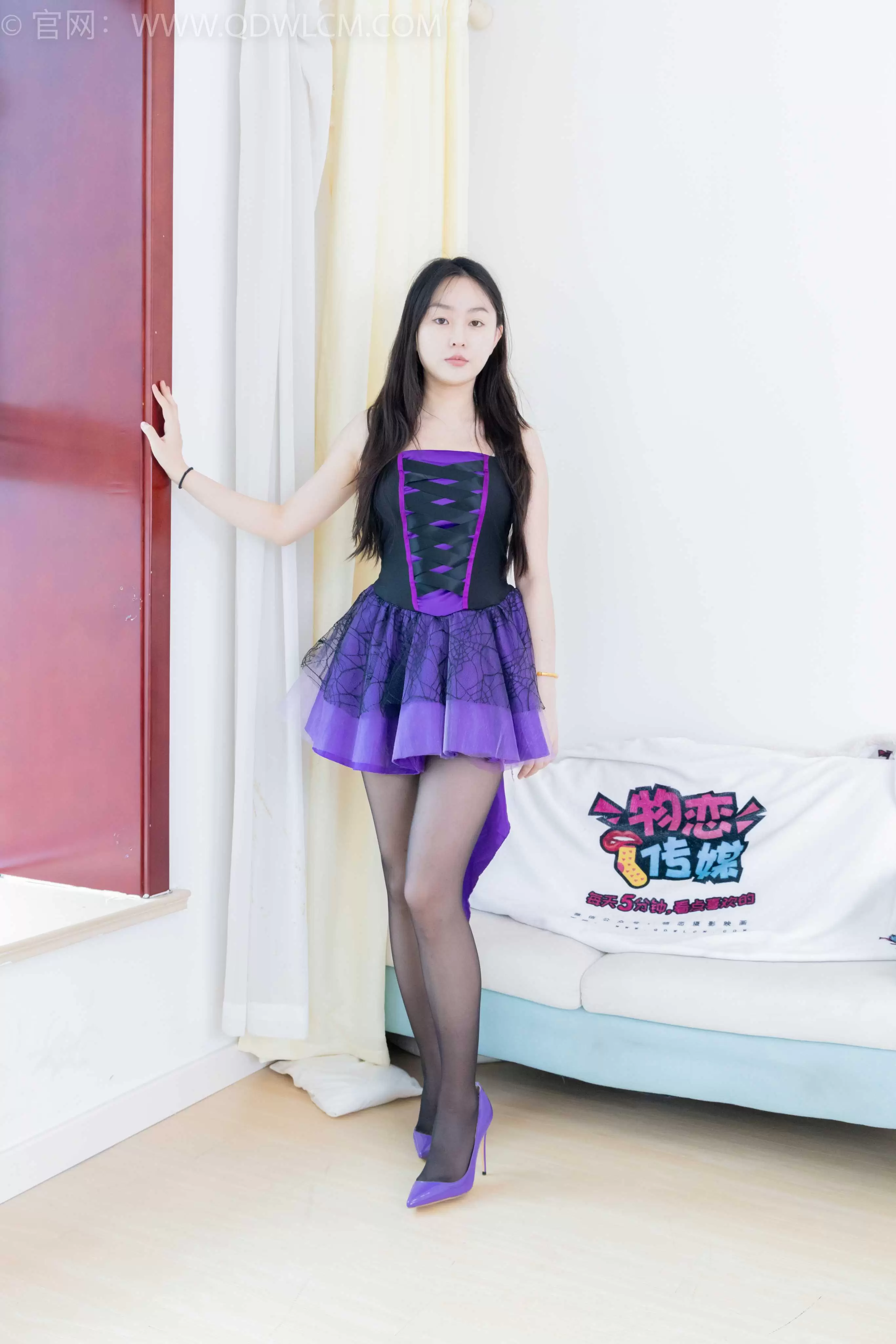 物恋传媒 NO.2061 美兔-花瓣掉落 [150P1V-4.53GB] - 秀人网免费无水印在线套图写真