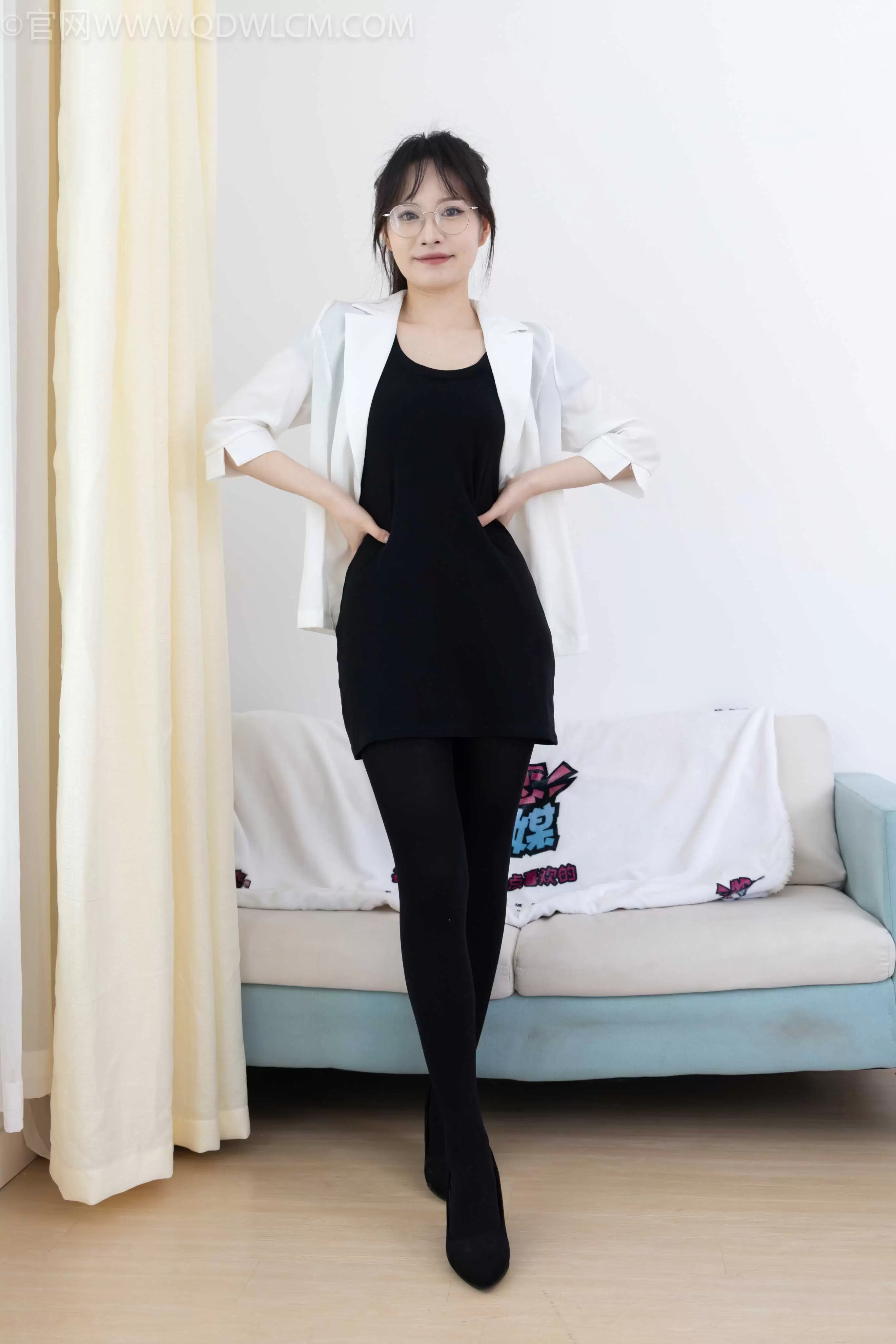 物恋传媒 NO.1997 小酒-童话剧情 [170P-1V-4.54G] - 秀人网免费无水印在线套图写真