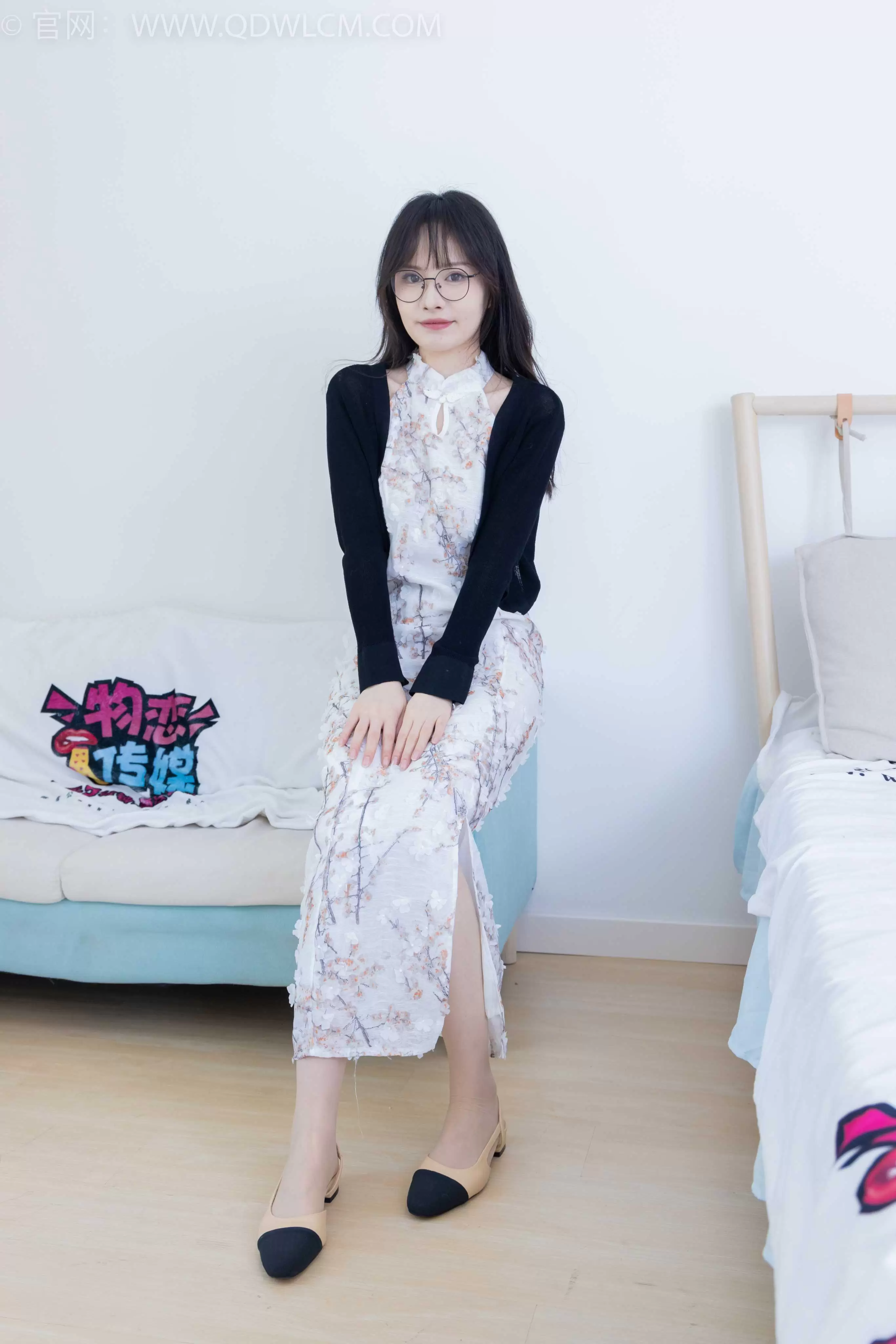 物恋传媒 NO.1968 小酒-迟来的春天 [150P-1V-3.76G] - 秀人网免费无水印在线套图写真