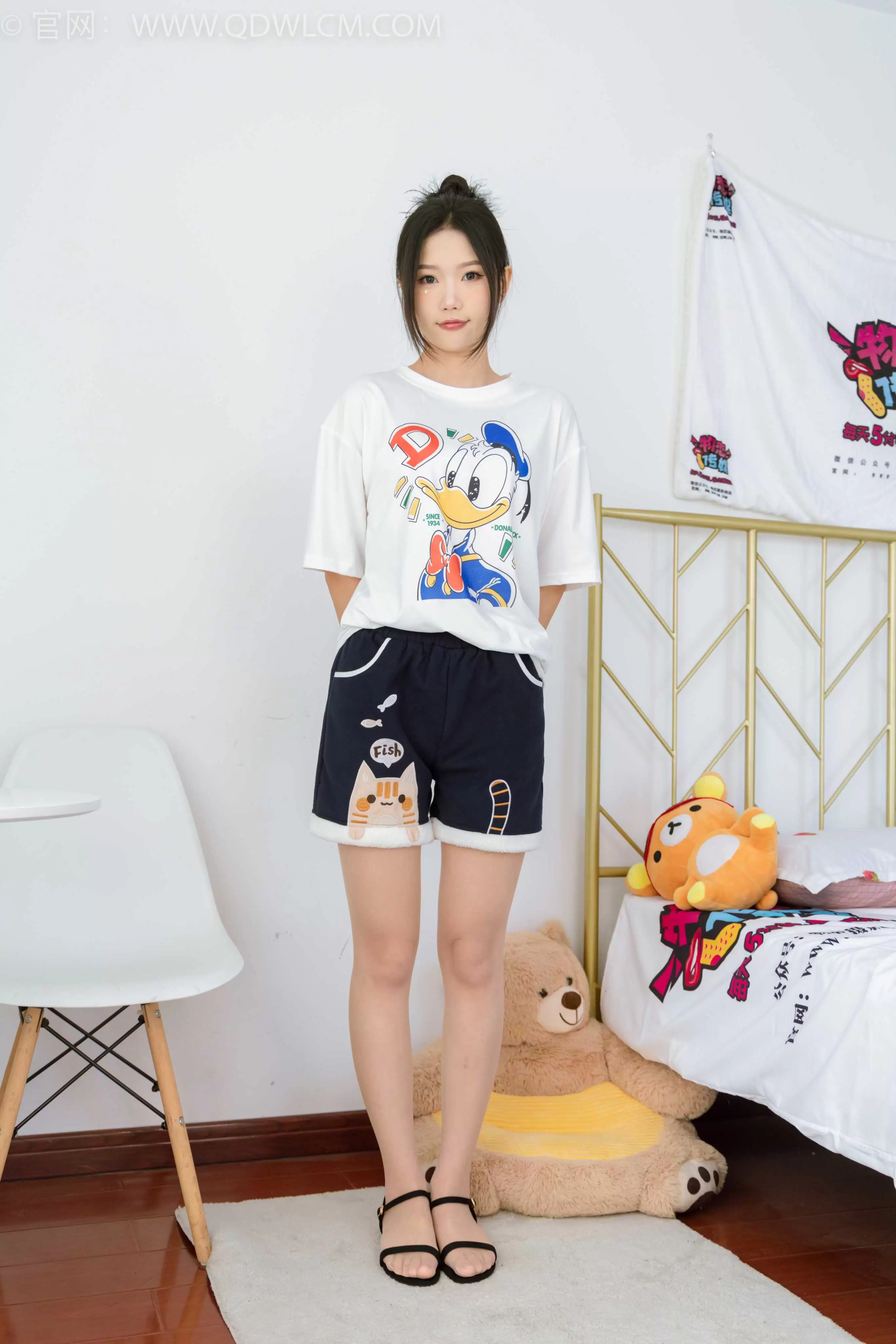 物恋传媒 NO.1946 小竹-夜色 [150P-1V-3.9G] - 秀人网免费无水印在线套图写真