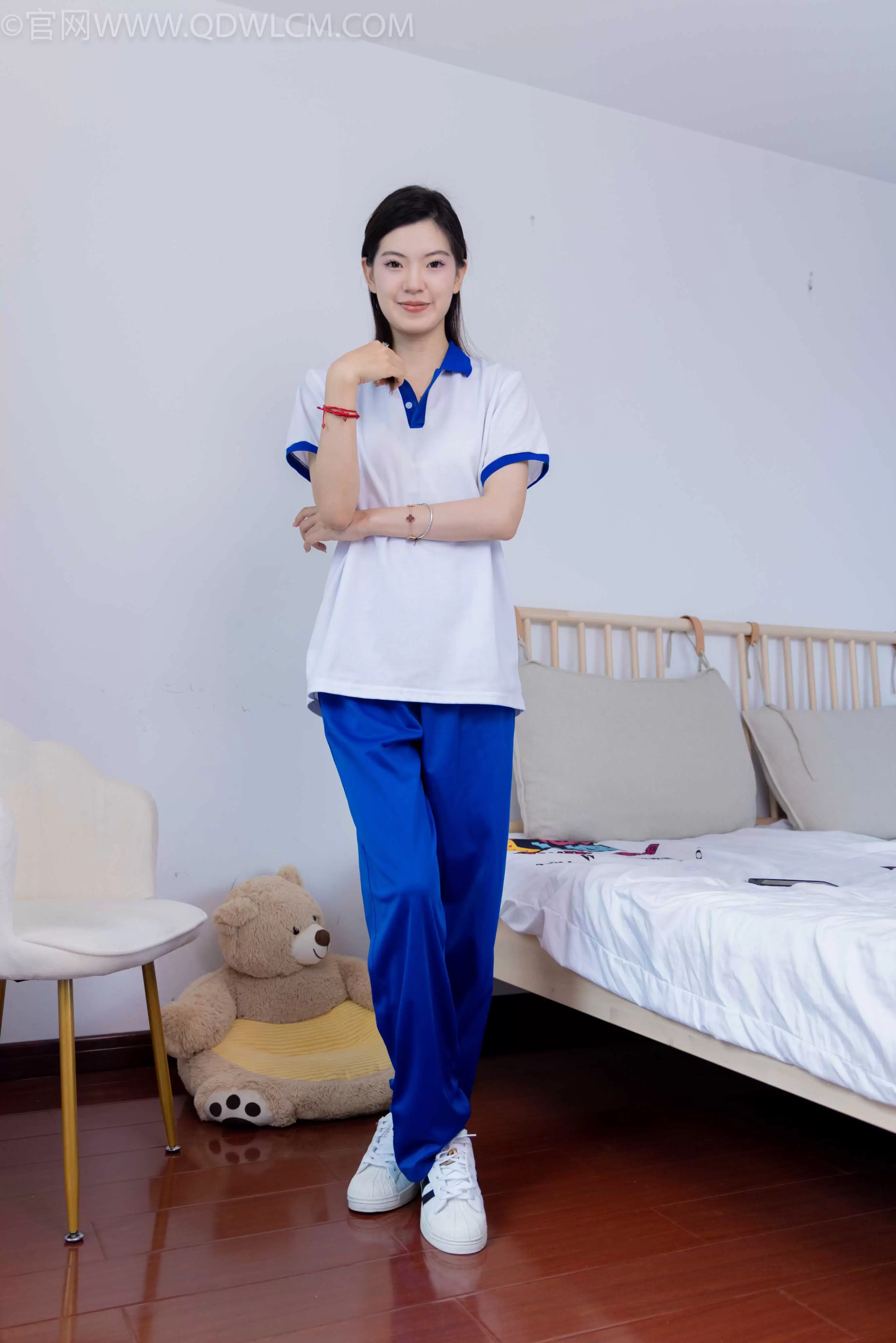 物恋传媒 NO.1942 青黛-粉色奇遇 [156P-1V-4.11G] - 秀人网免费无水印在线套图写真