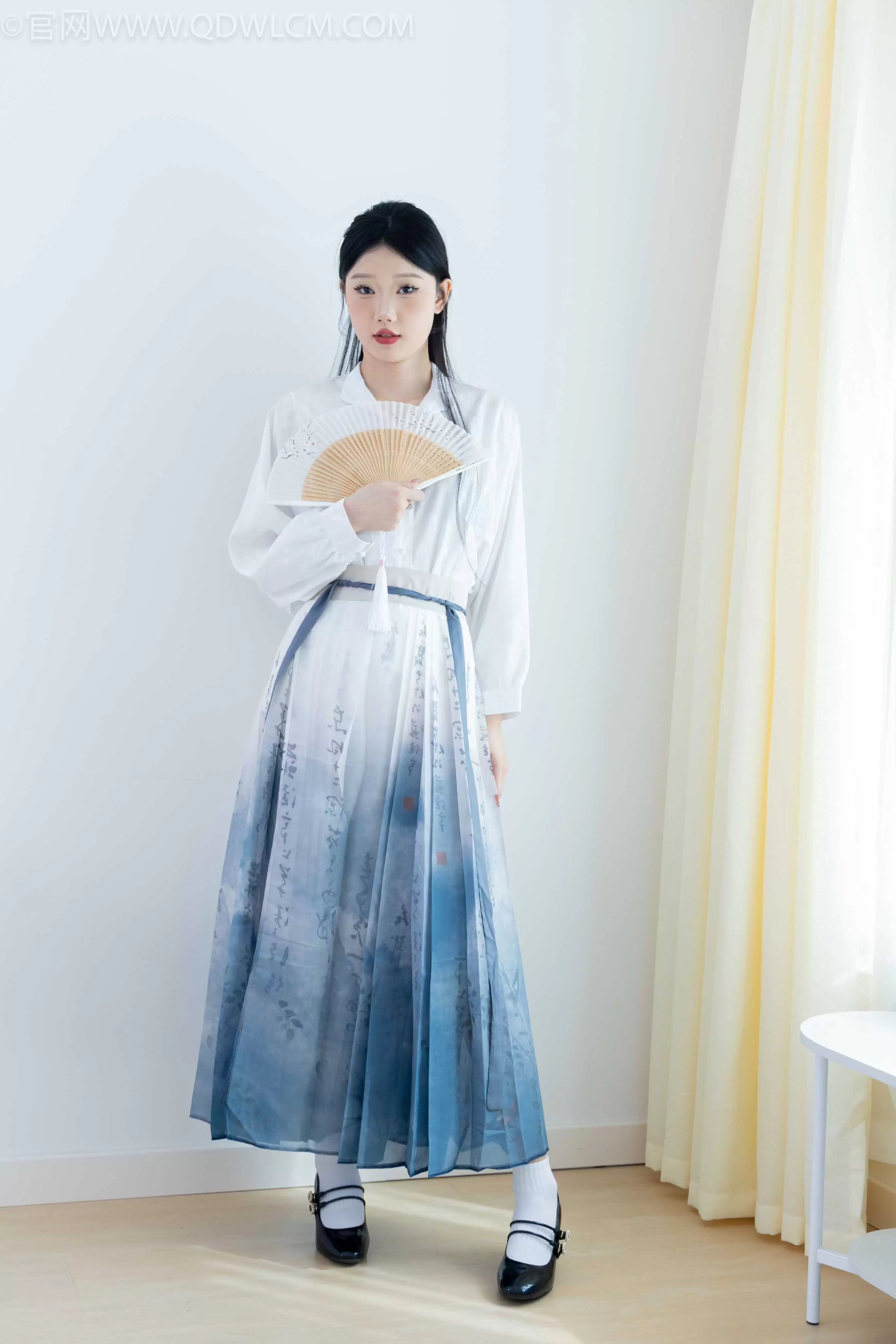 物恋传媒 NO.1938 小竹-清明雨上 [158P-1V-4.51G] - 秀人网免费无水印在线套图写真