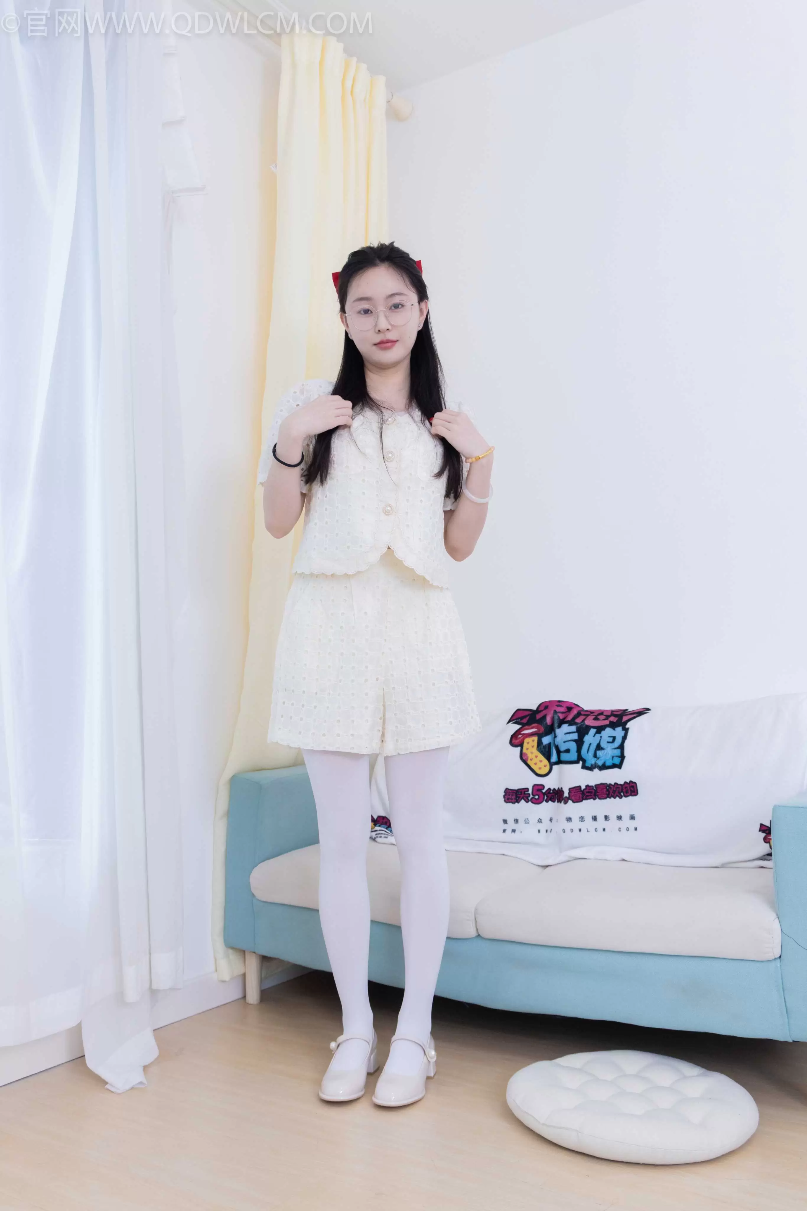 物恋传媒 NO.1936 美兔-卖火柴的小女孩（盲盒2） [157P-1V-4.94G] - 秀人网免费无水印在线套图写真