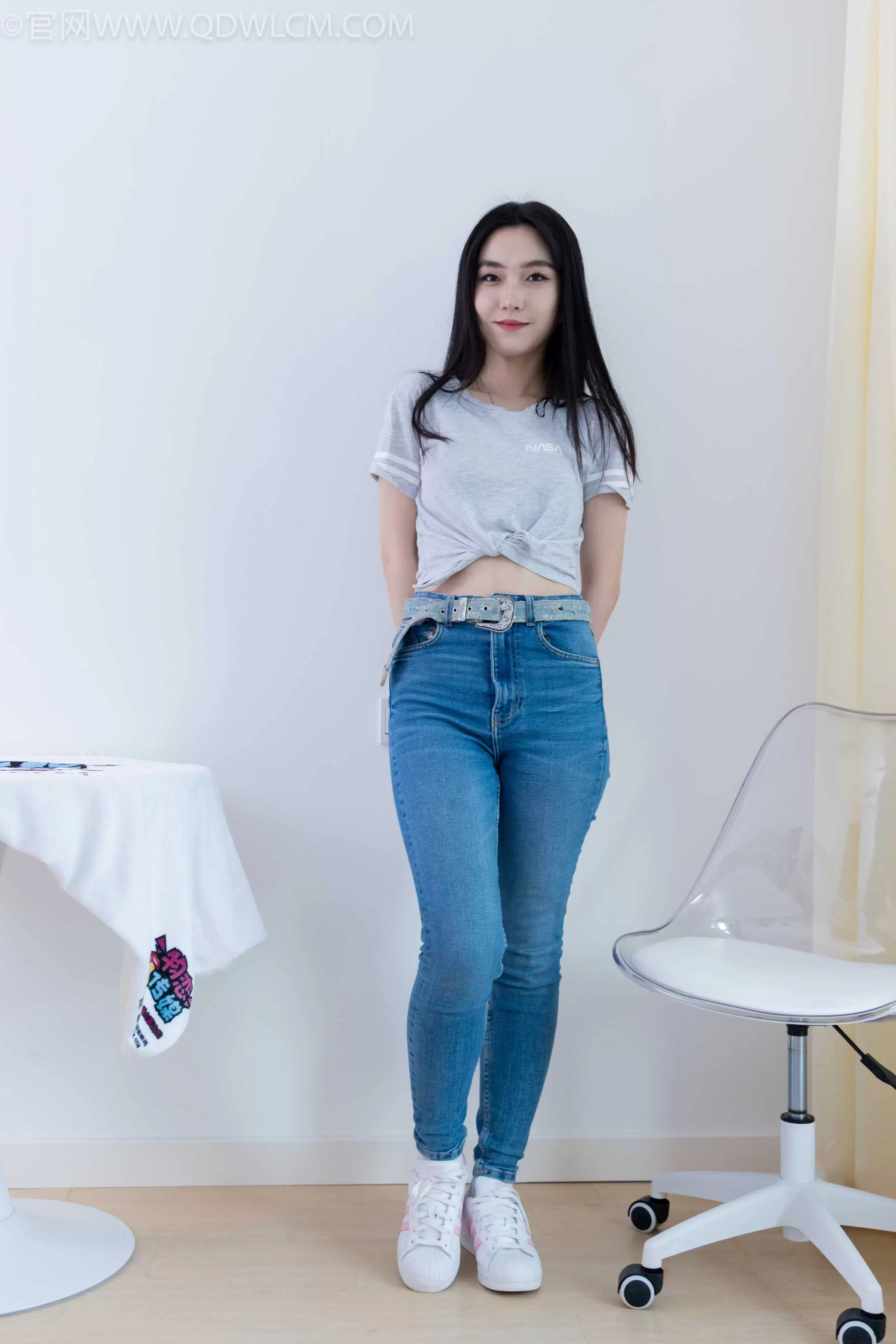 物恋传媒 NO.1928 川川-人心不足 [161P-1V-4.85G] - 秀人网免费无水印在线套图写真